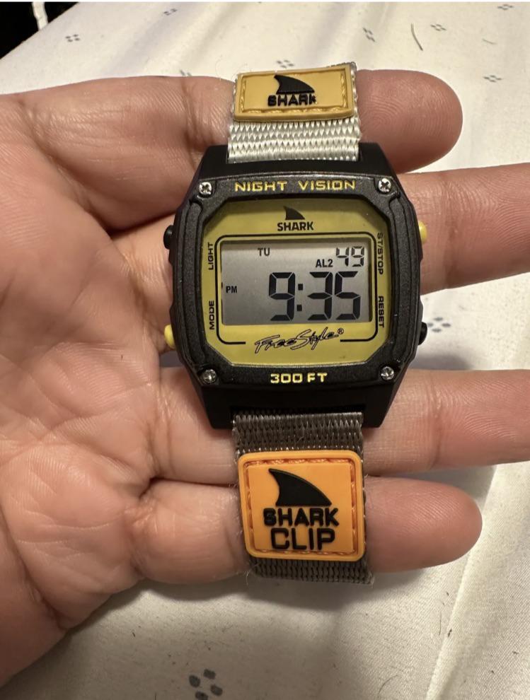 [Freestyle Shark Clip] What would be the reason why this watch is so