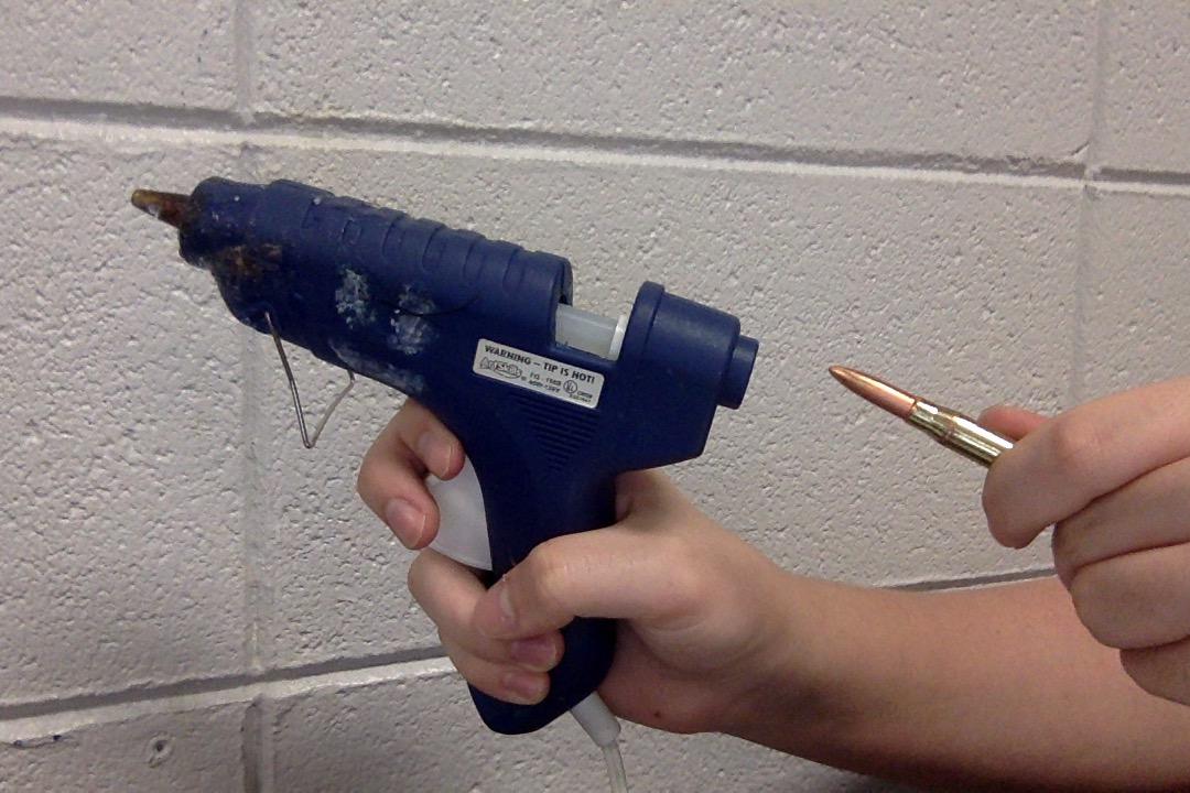 glue GUN weapon class, ranged base damage 1 normal attacks deal heat