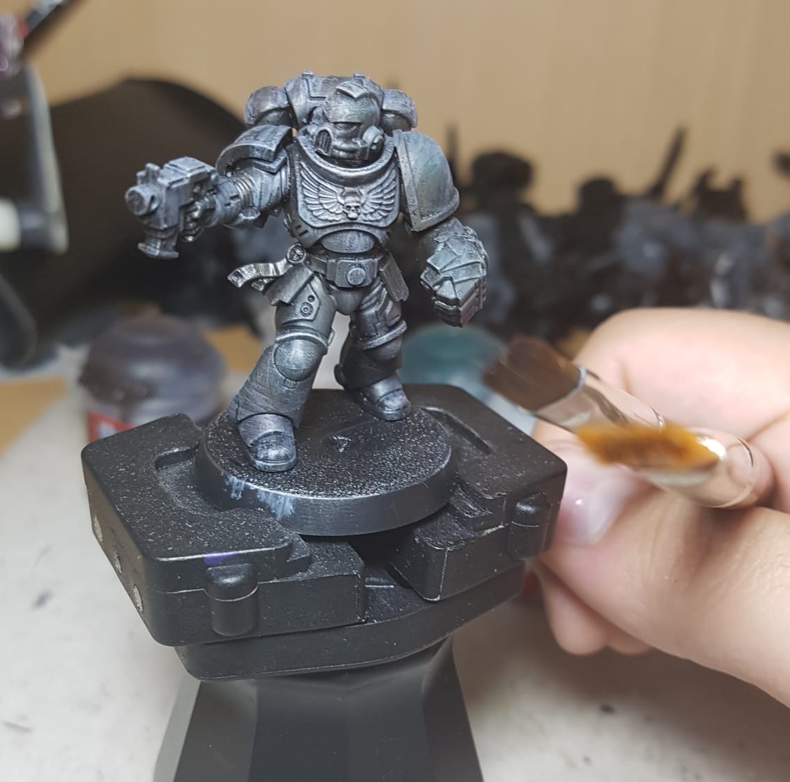 Help , when drybrushing paint seems to catch all over the miniature