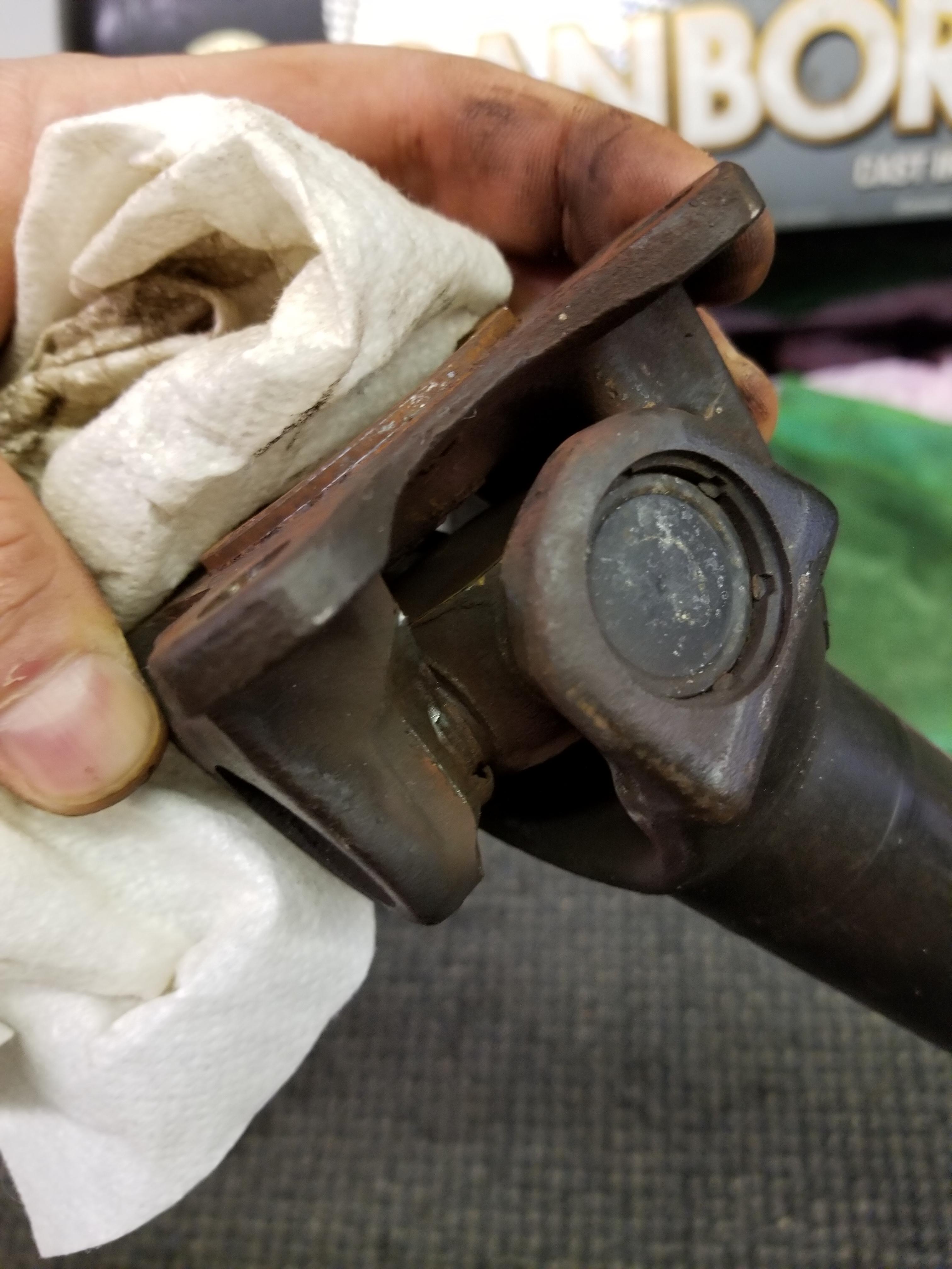 2006 BMW X3 found my driveline noise. Front driveshaft Ujoint r