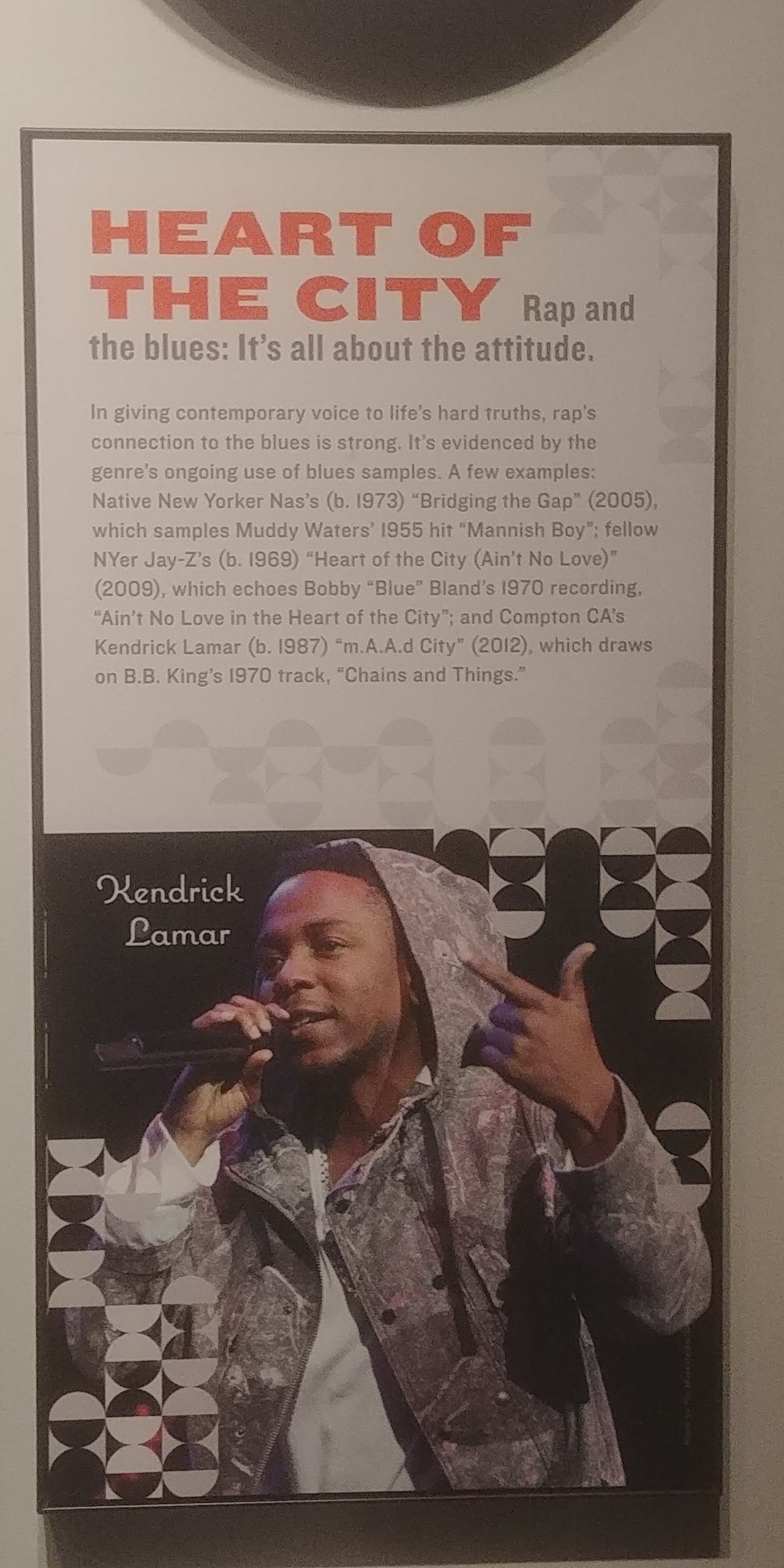 Kendrick in the National Blues Museum in St. Louis r/KendrickLamar