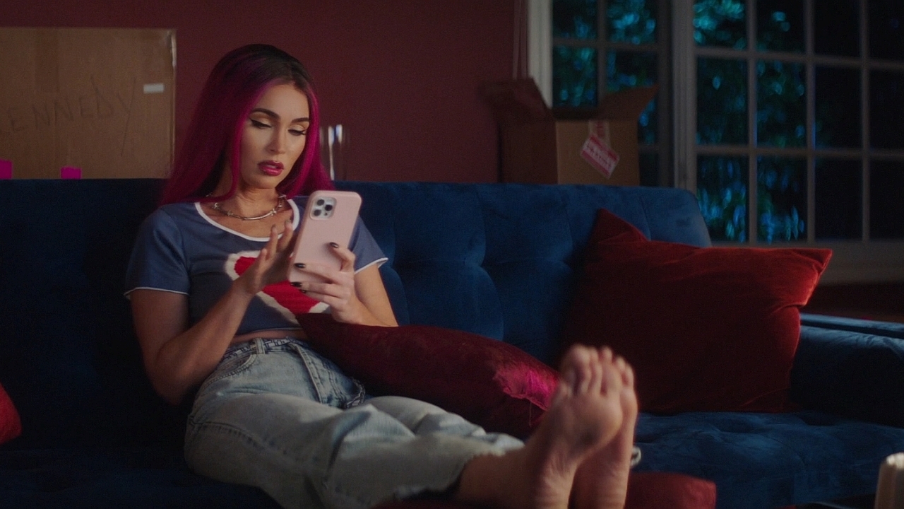 Megan Fox : celeb_barefoot