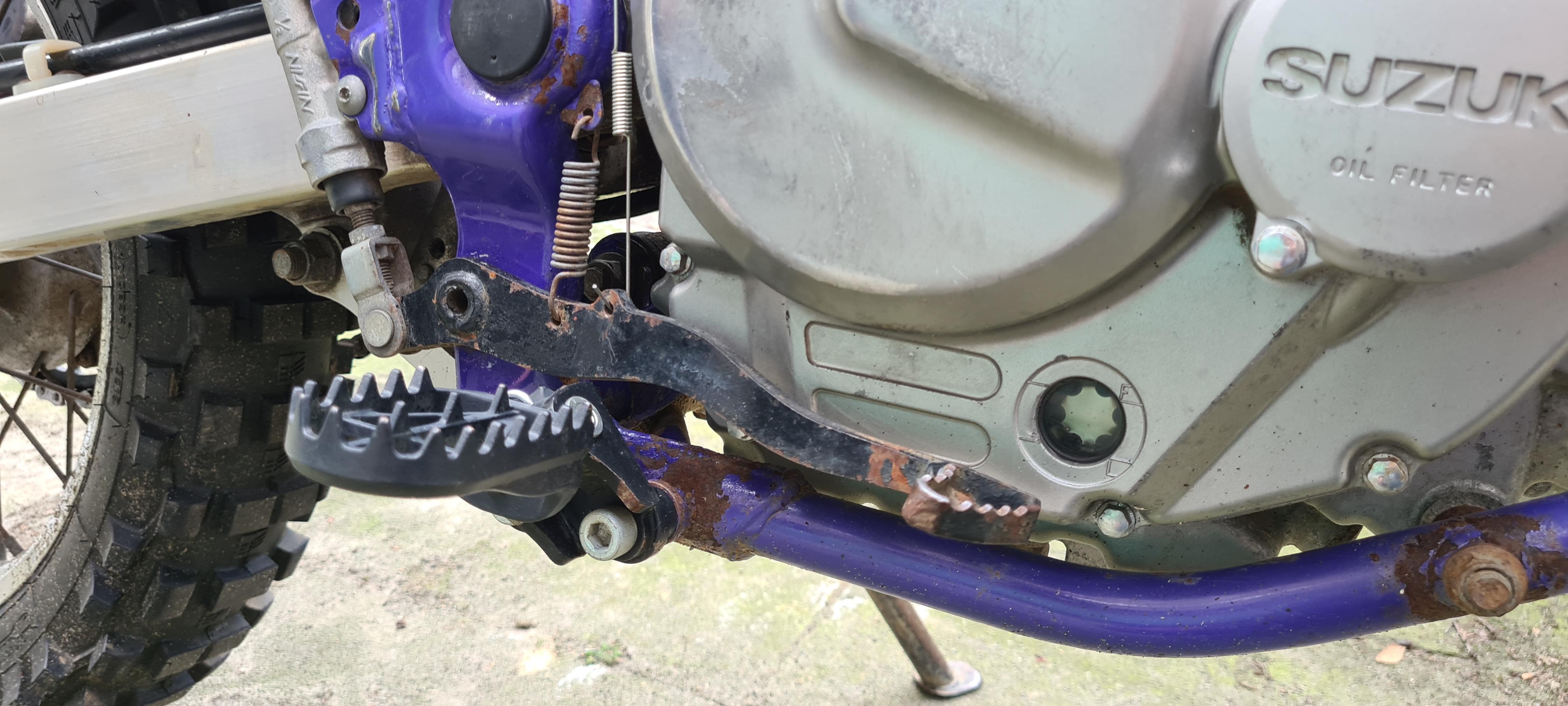 Am I doing this right? (Needle shim and snorkel removal) dr650