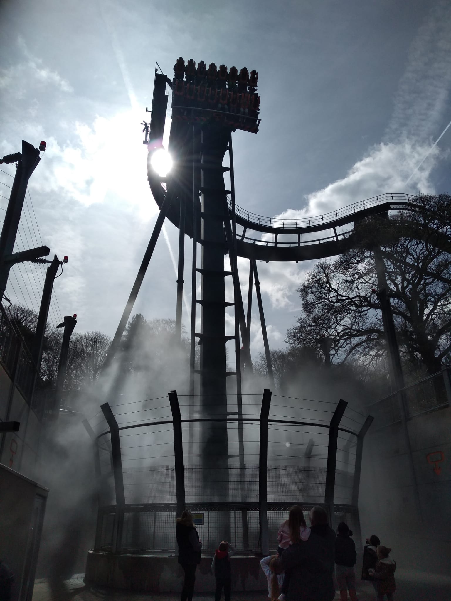 [Oblivion] [Alton Towers] UK. Looks stunning. r/rollercoasters