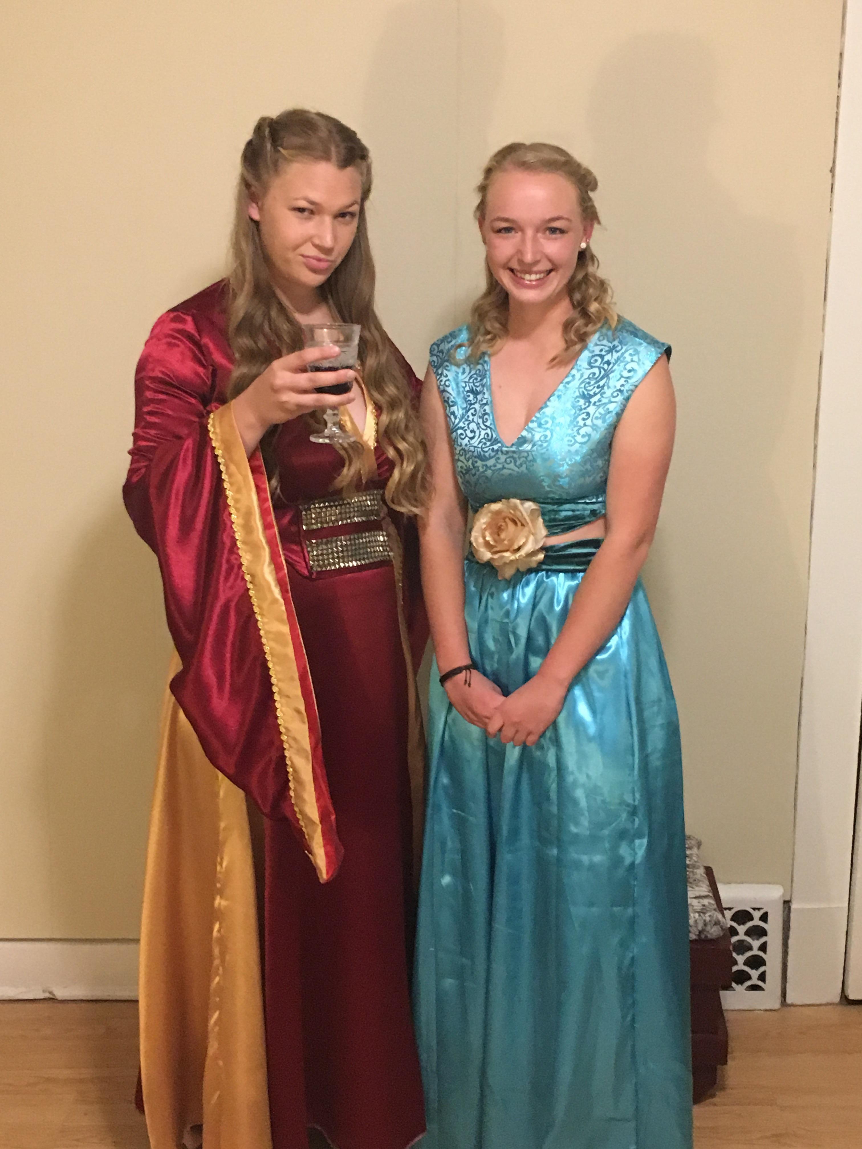 A rare photo of the queens of Westeros civilly existing in the same