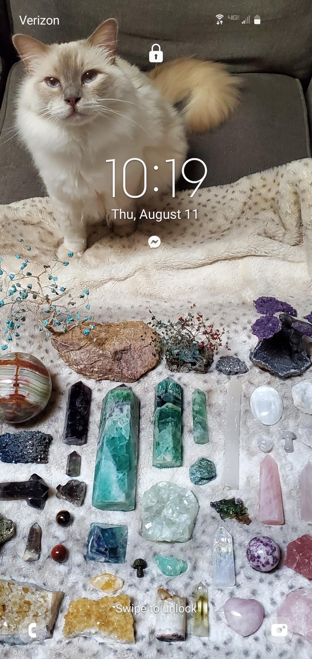 cats & crystals r/Crystals