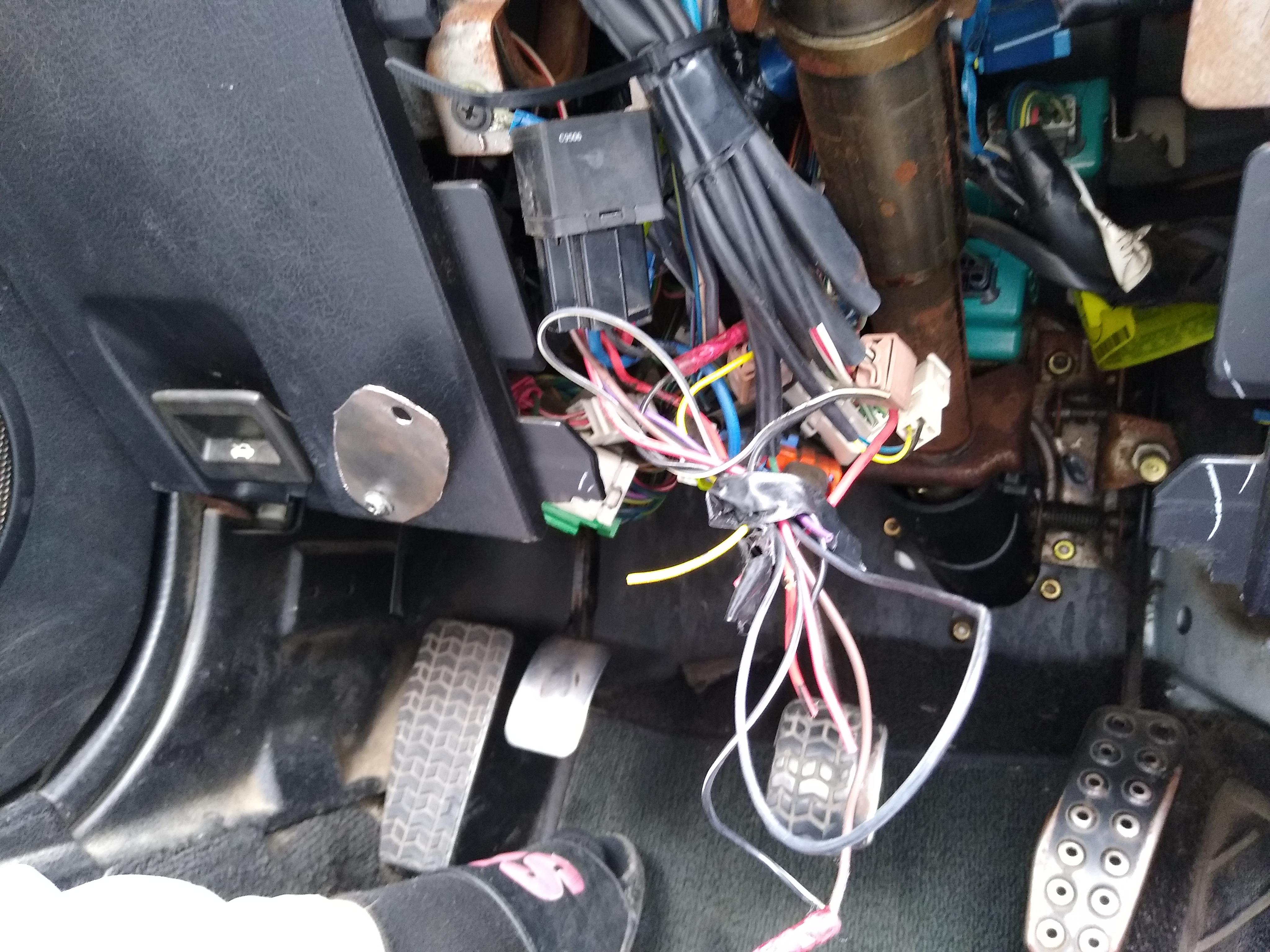 Can anyone direct me to the correct wiring under the dash?? The