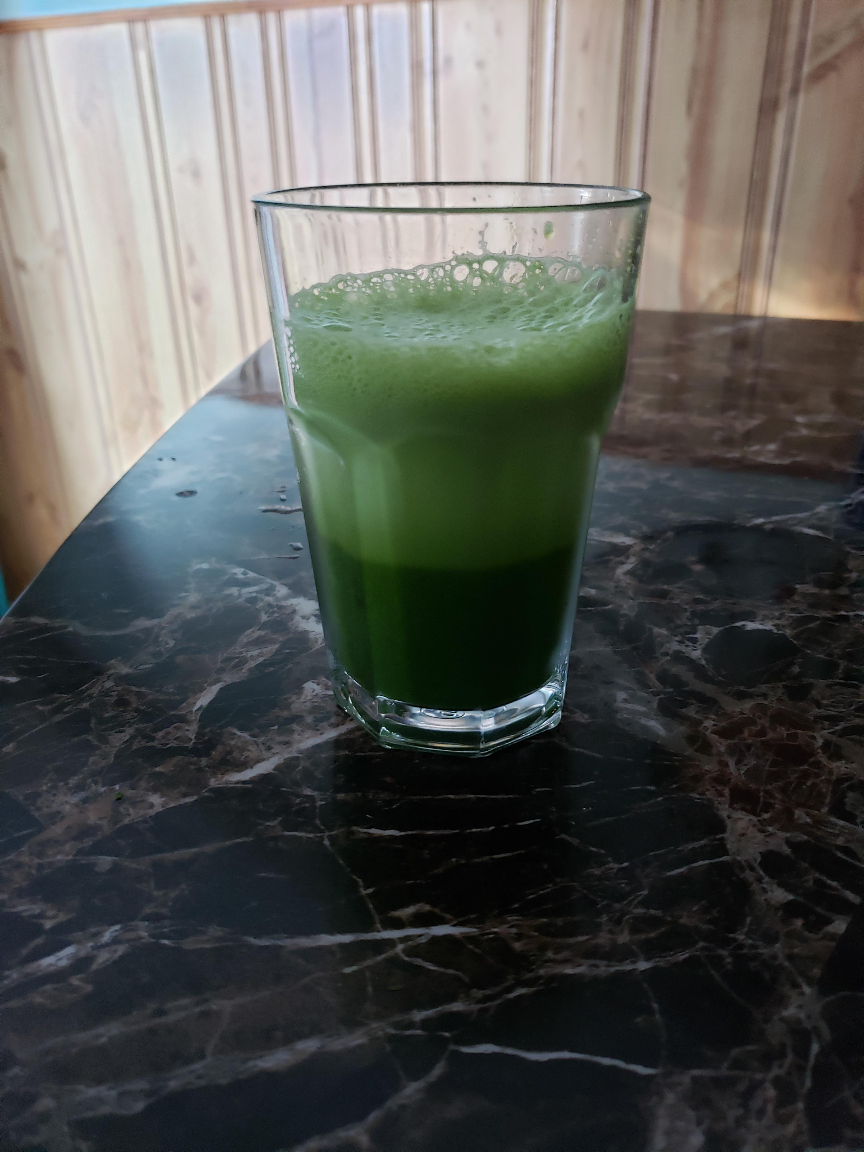 Here is an example of raw marijuana juice including bud, plus 7 frozen