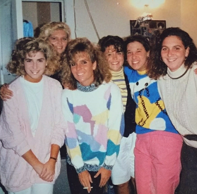 Teens in the mid 80s r/OldSchoolCool