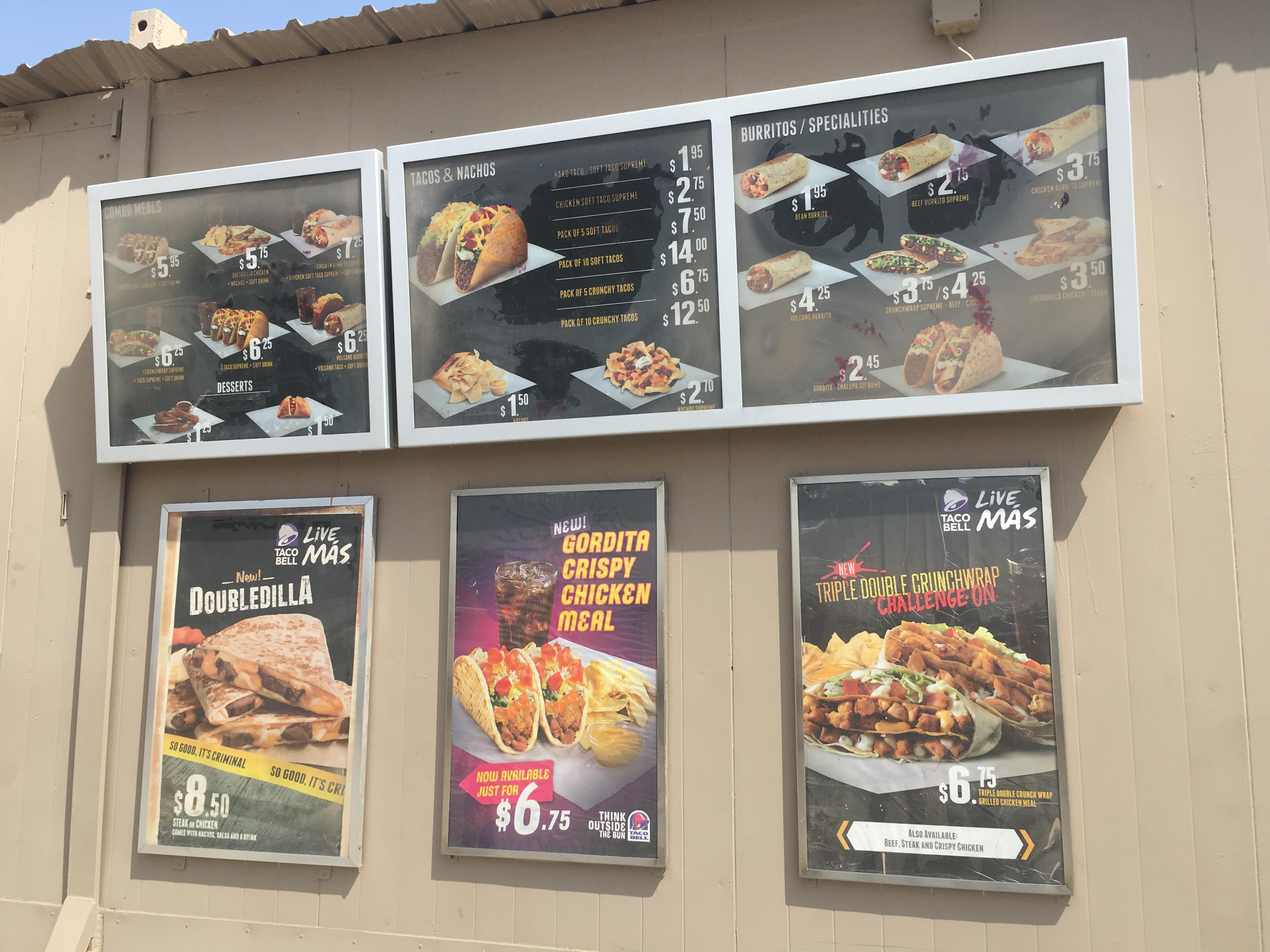 Taco Bell Kuwait. A treat after 6 months without the bell. r