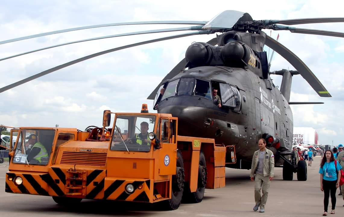Mil Mi26, the largest and most powerful helicopter in the world. r