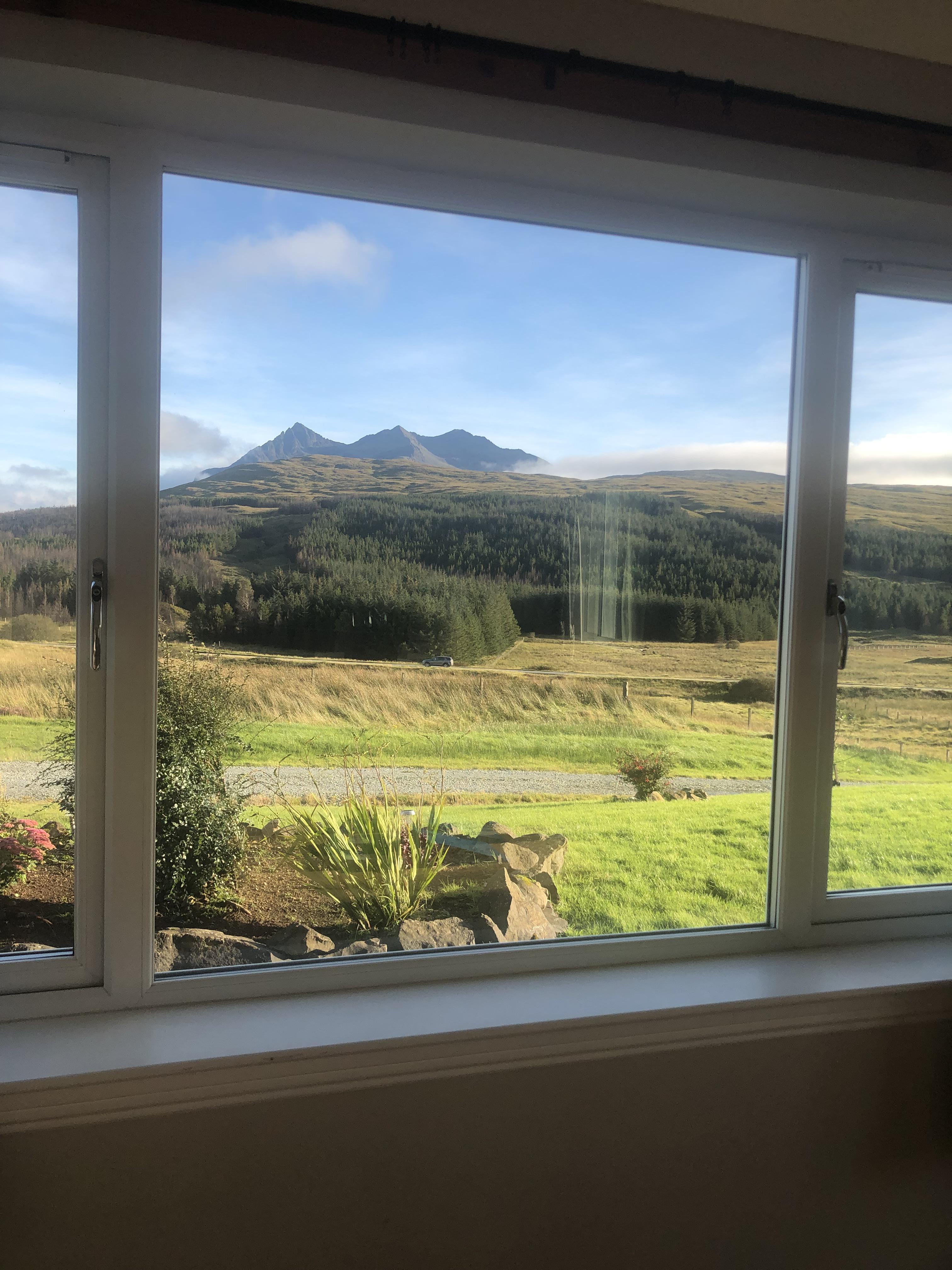 The view outside our AirBnB in Sligachan (Isle of Skye) r/Scotland