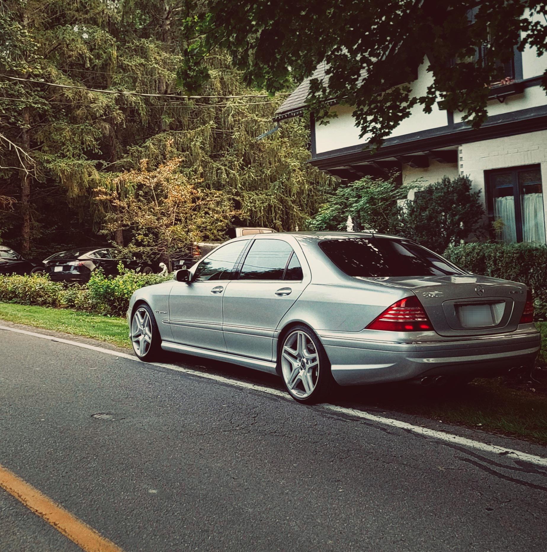 Picked up this near perfect beast for 6k CAD! r/AMG