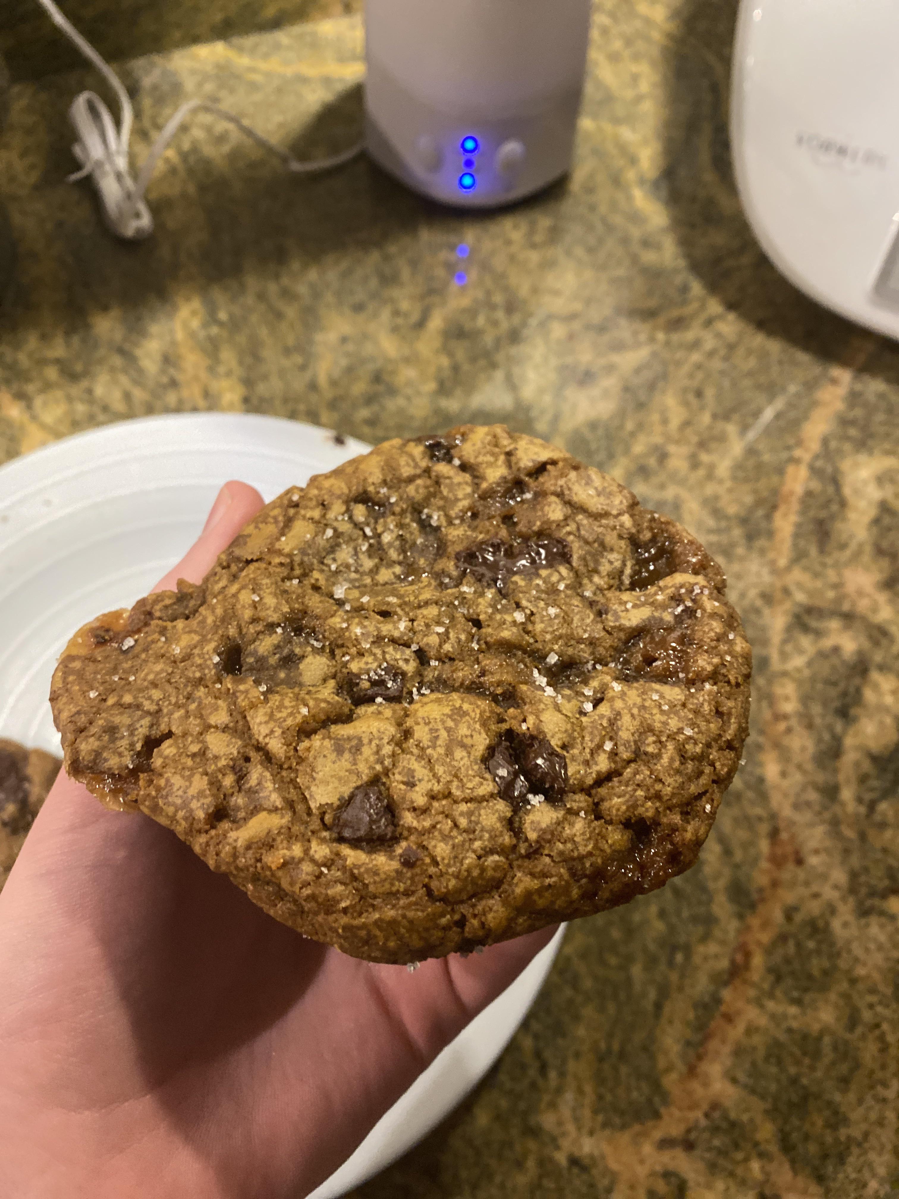 [Homemade] Alvin Zhou Chocolate Chip Cookies r/food