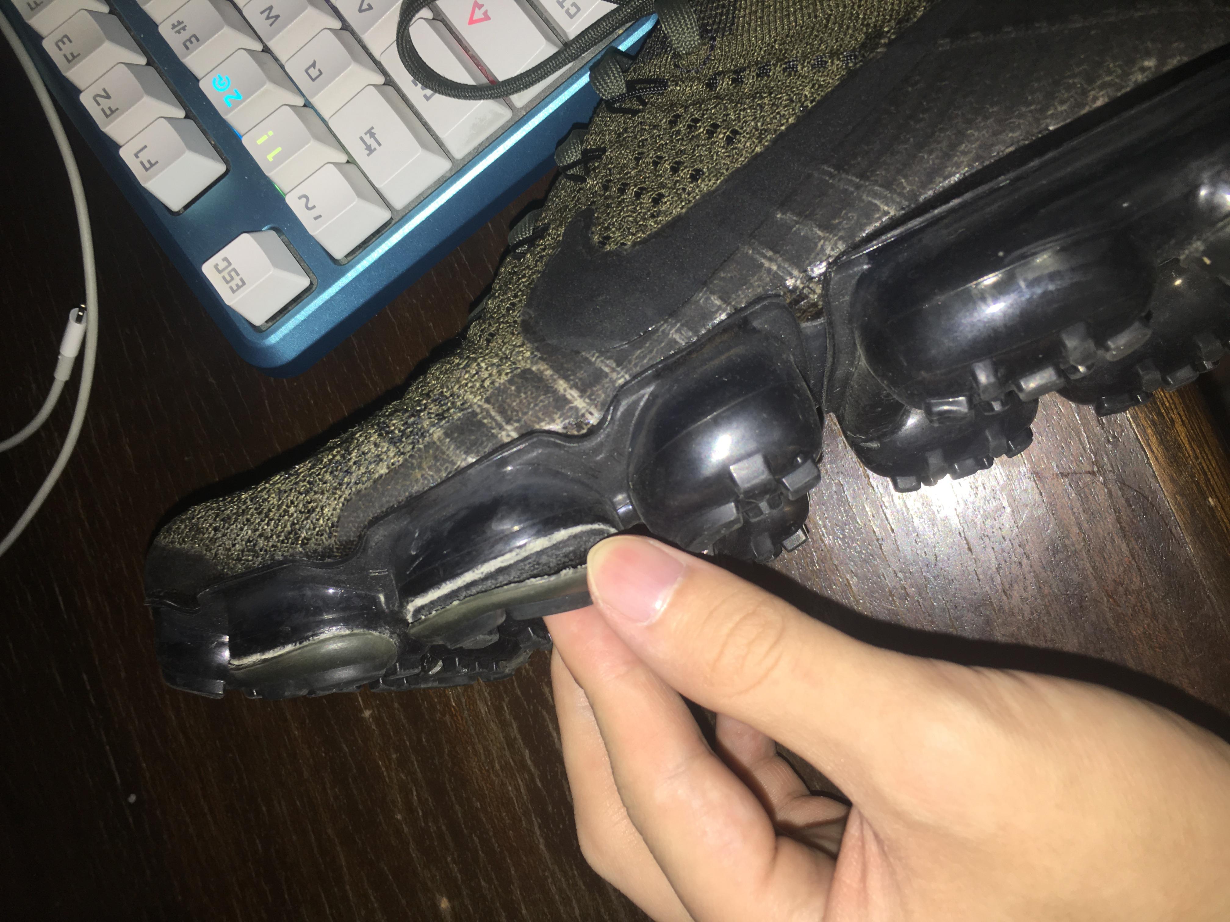 Have this happened to your pair of vapormaxes? If so how do you fix it