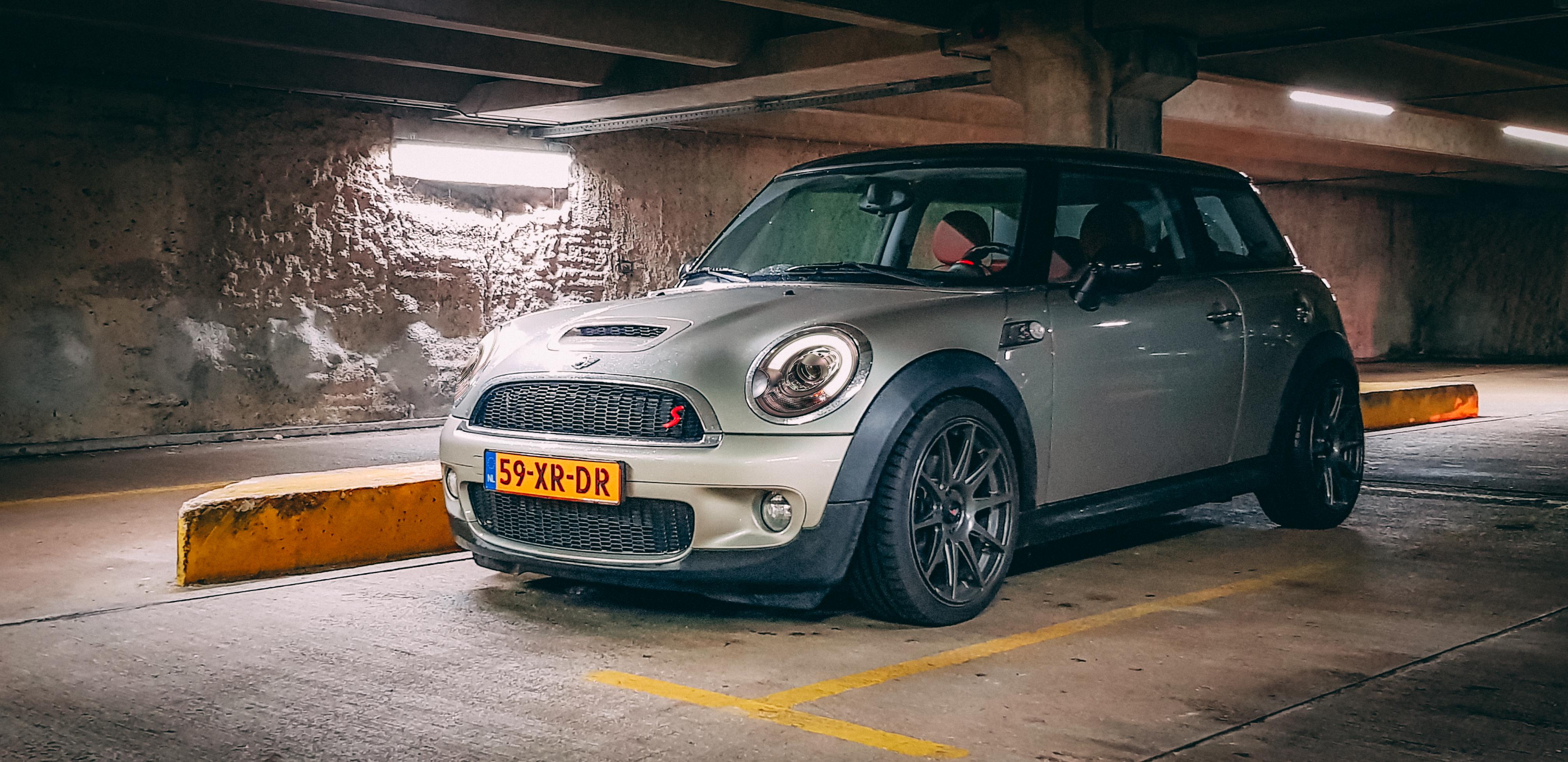Does anyone else have LED headlights in their R56? I photoshopped this