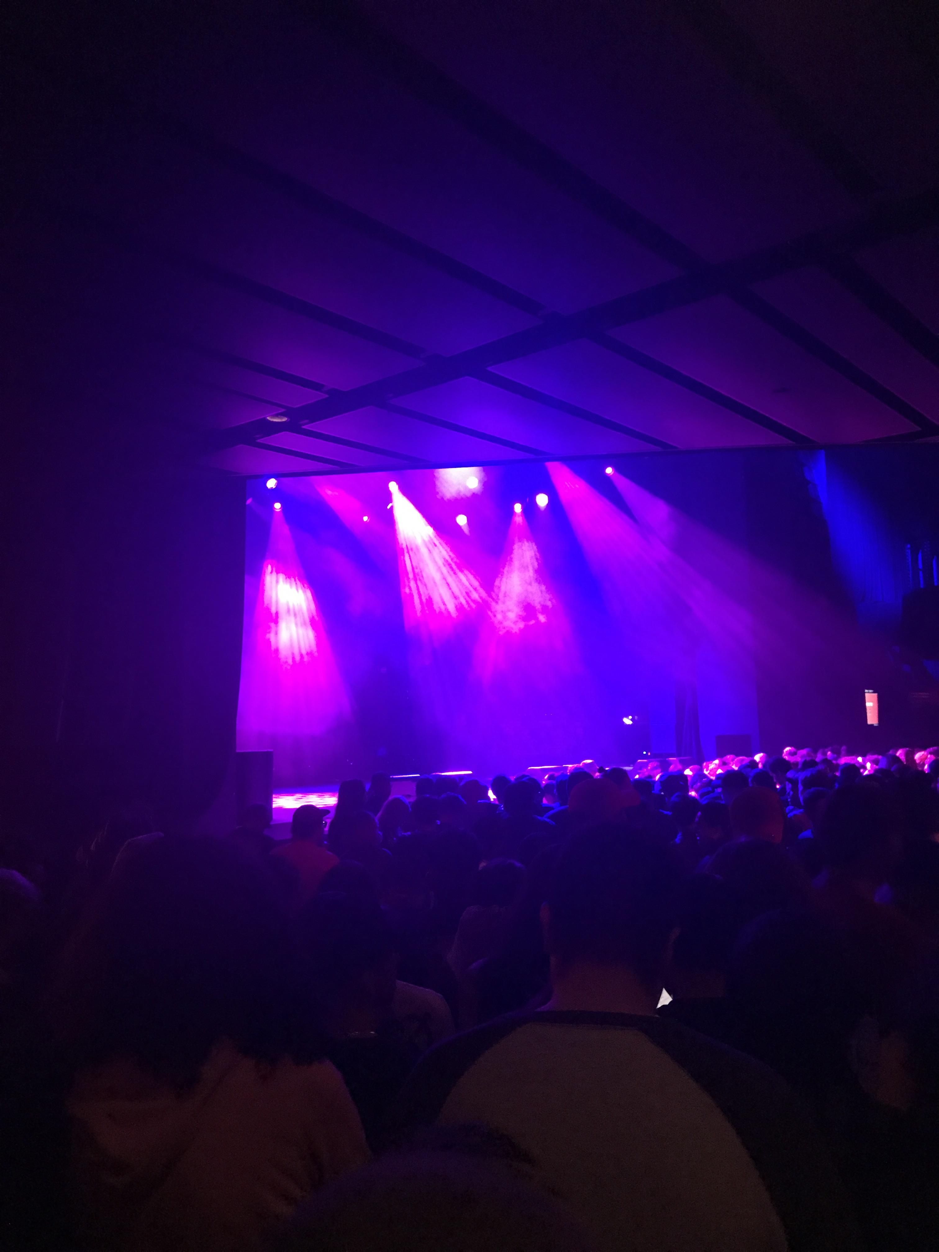 At the LA Concert right now... been waiting for two hours r/G59