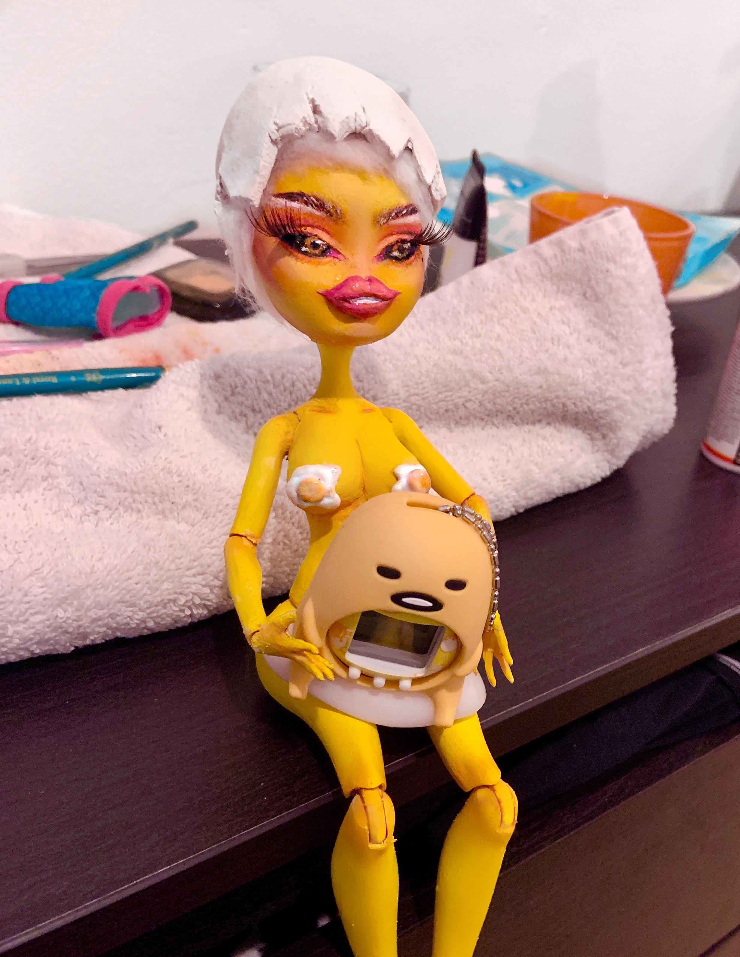 This is my first doll repaint 😋 I decided to make a periodt version of