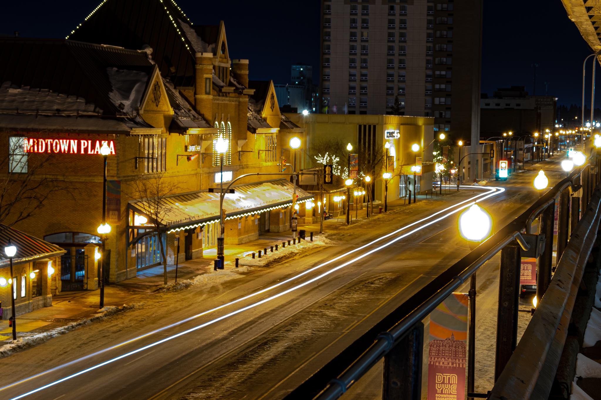 Lonely downtown at night r/saskatoon