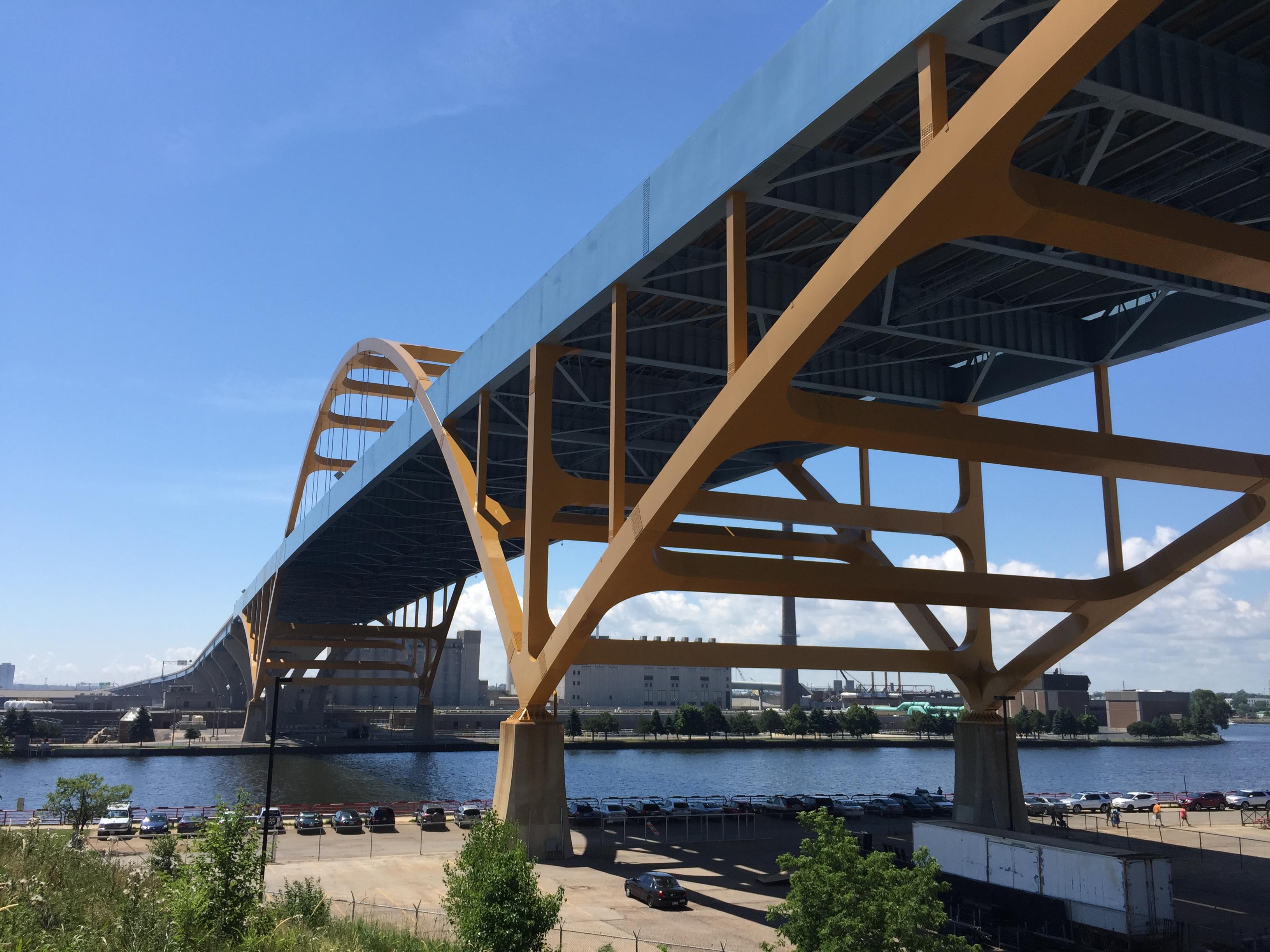 Hoan Bridge, Milwaukee, WI [3264x2448] [OC] bridgeporn