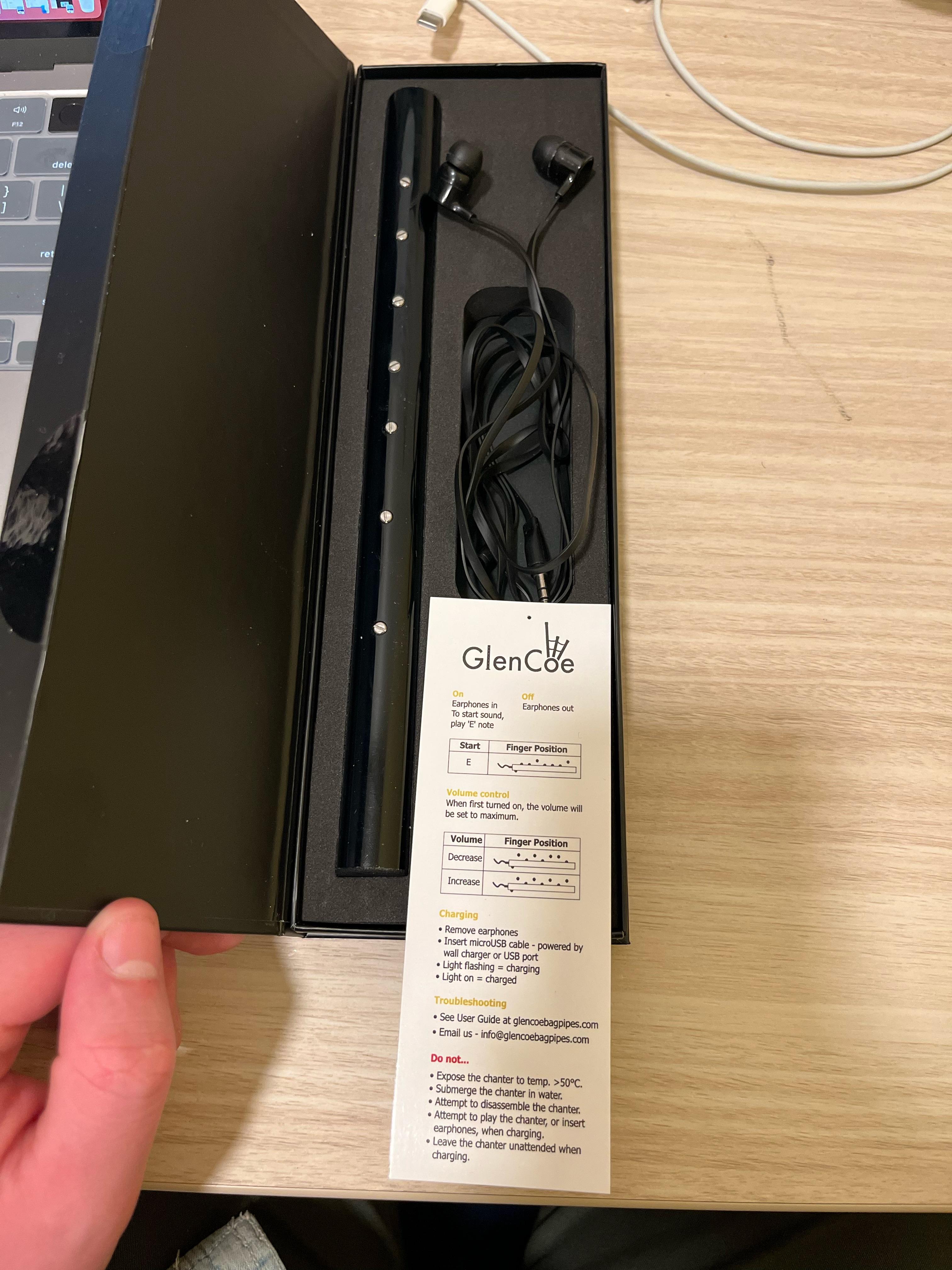 Glencoe electric practice chanter r/bagpipes