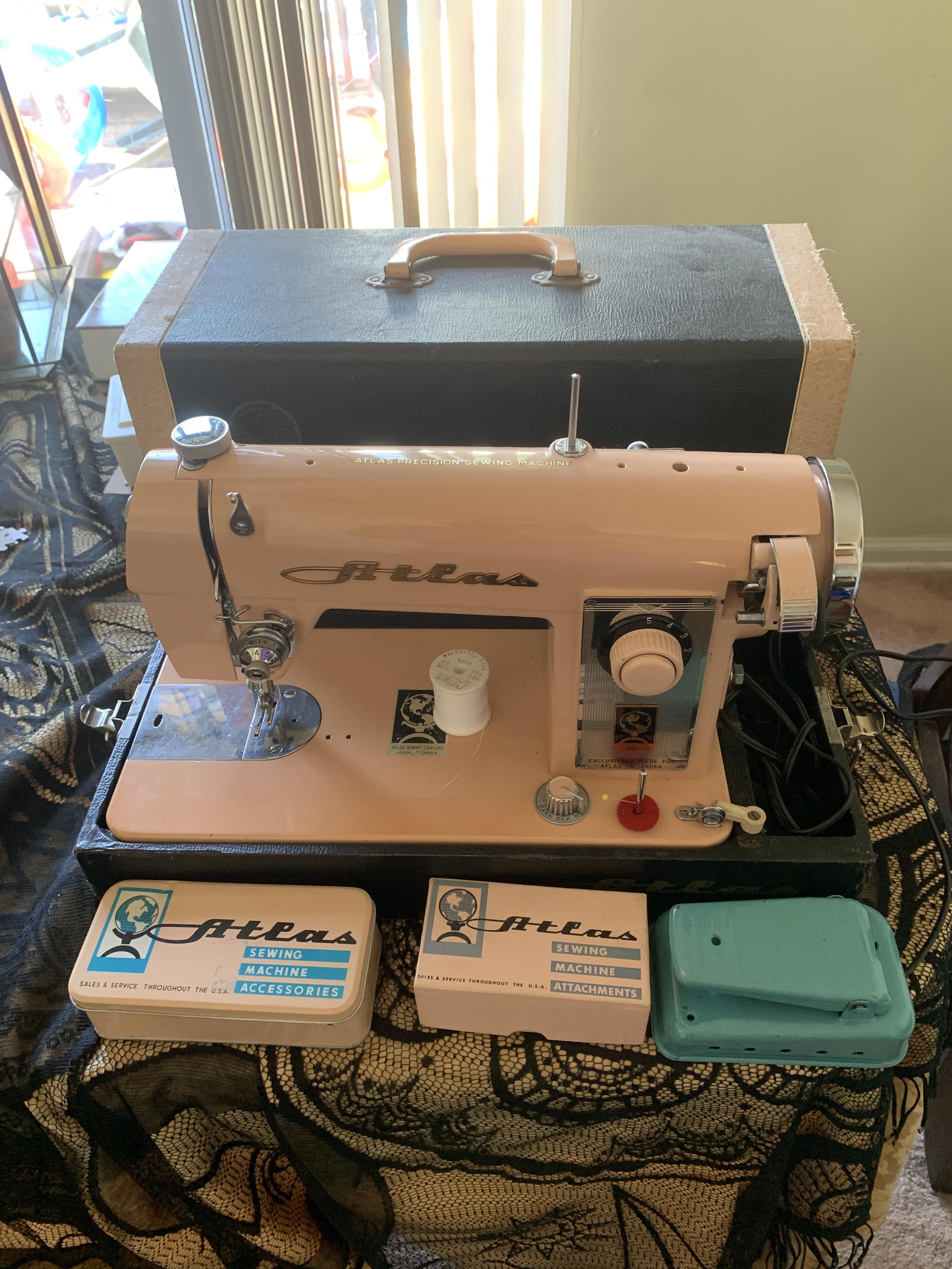 Pink Atlas sewing machine 30 estate sale works beautifully 😊 r