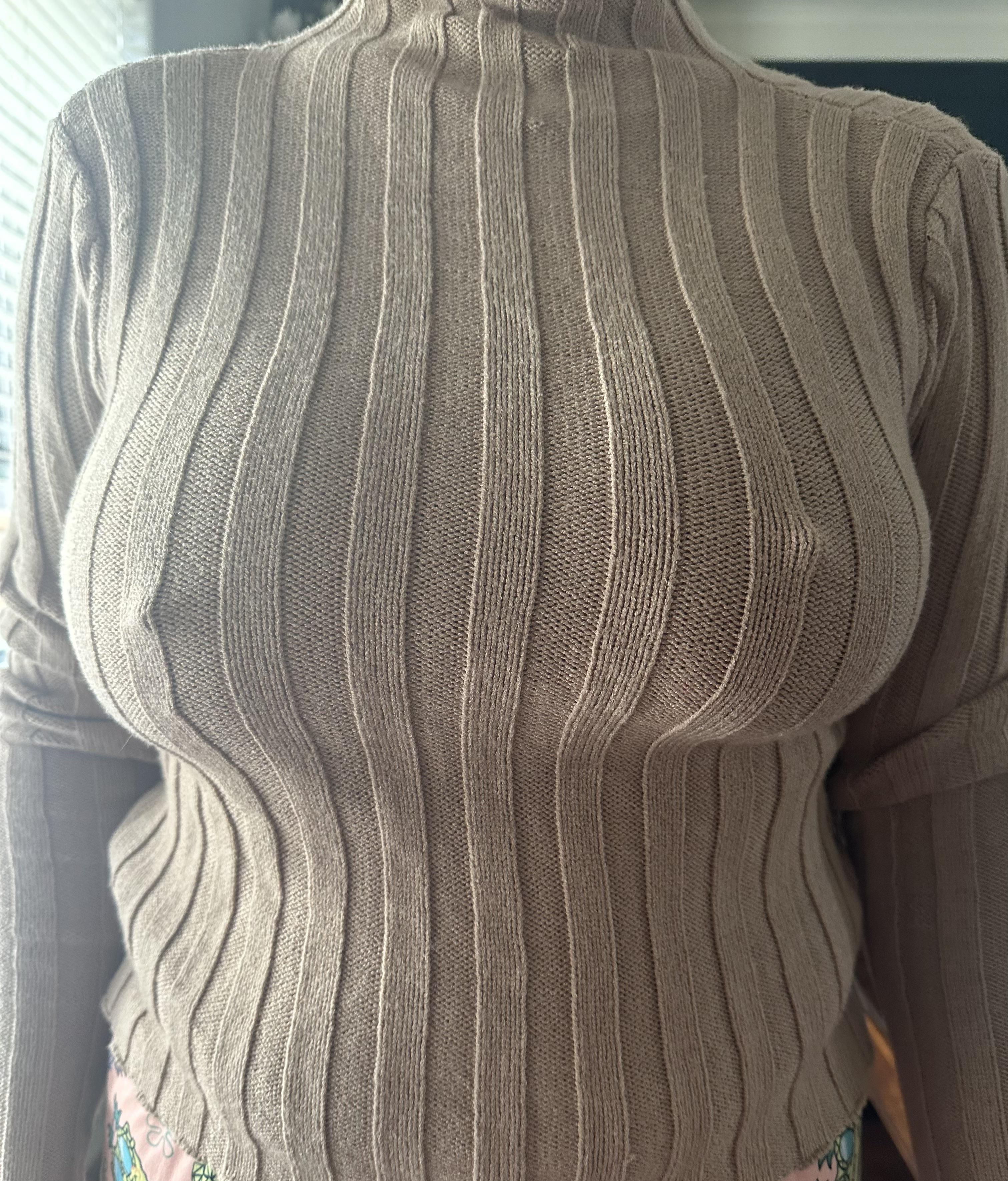 I love how my nipples look in this sweater. : braless