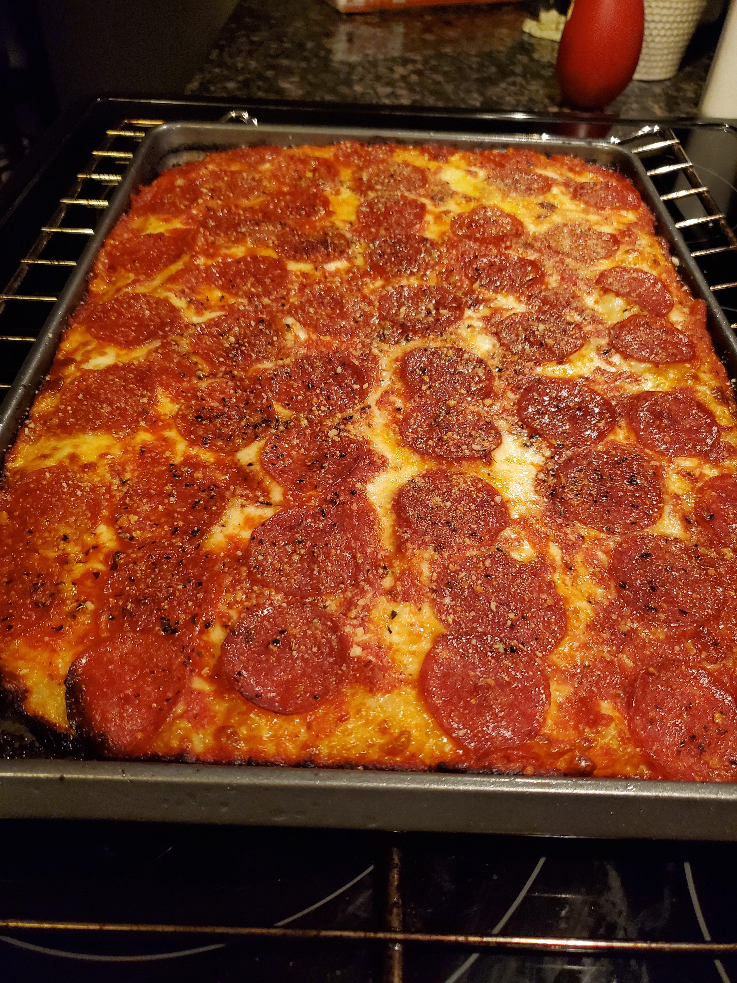 [Homemade] Sicilian Pan Pizza r/food