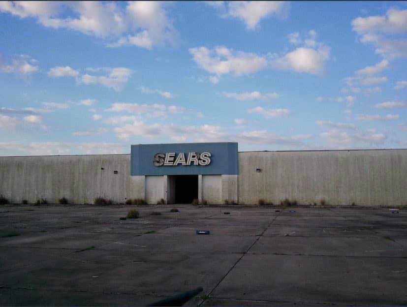 Abandoned Sears in New Orleans, LA r/UrbanHell