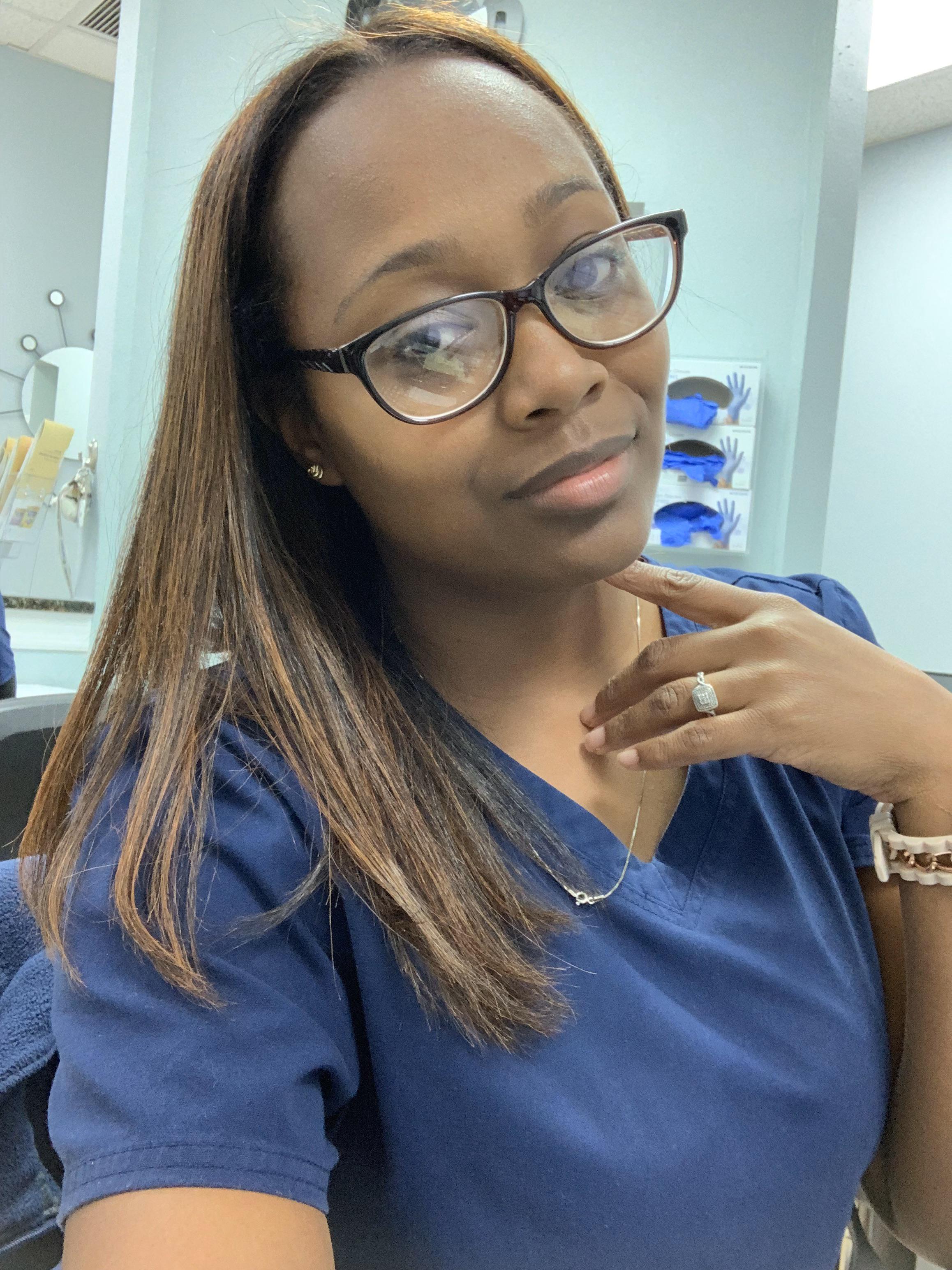 I don’t see a lot of black girls in selfie so here you go black girl