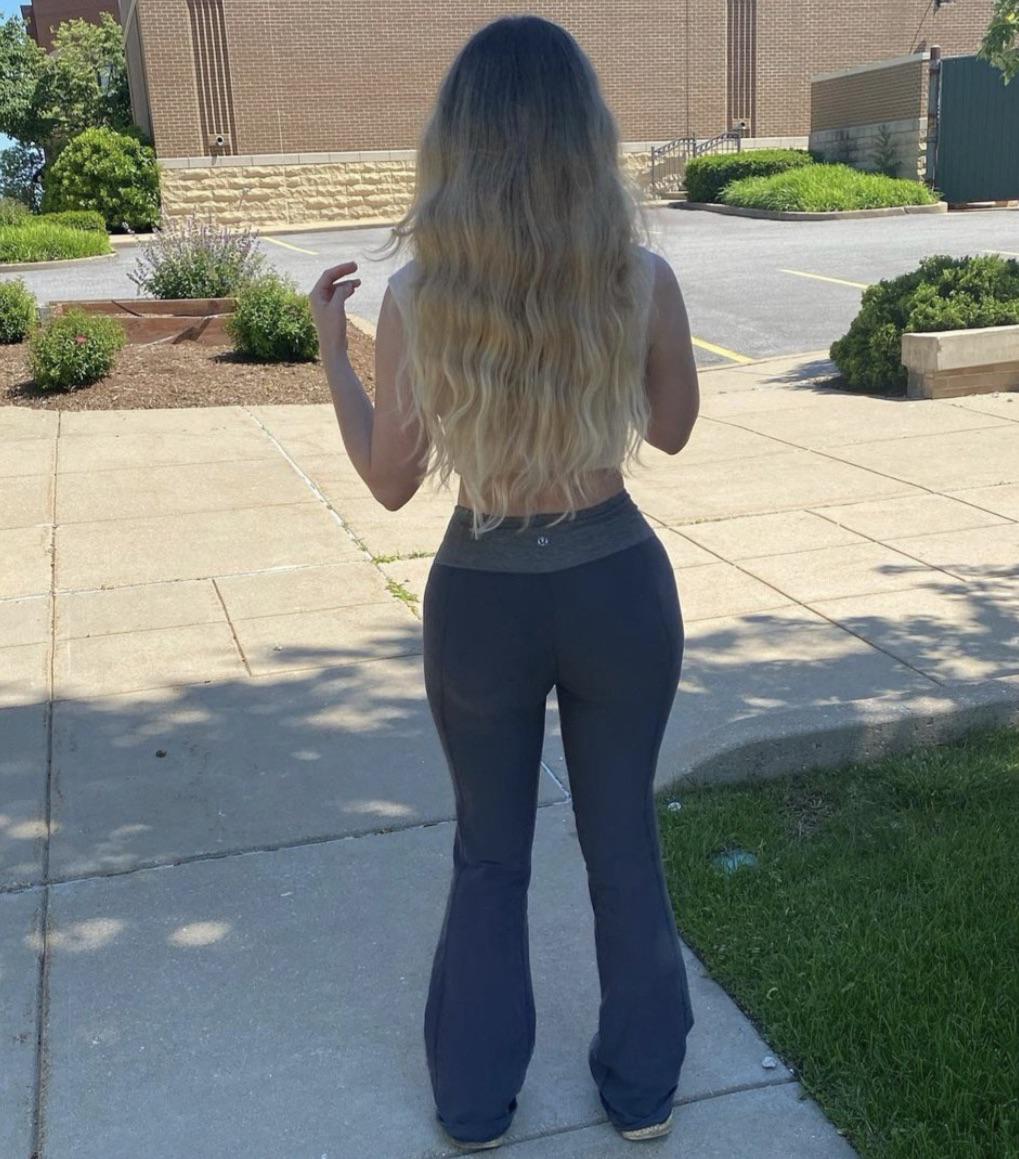 Slim thick : GirlsInFlarePants