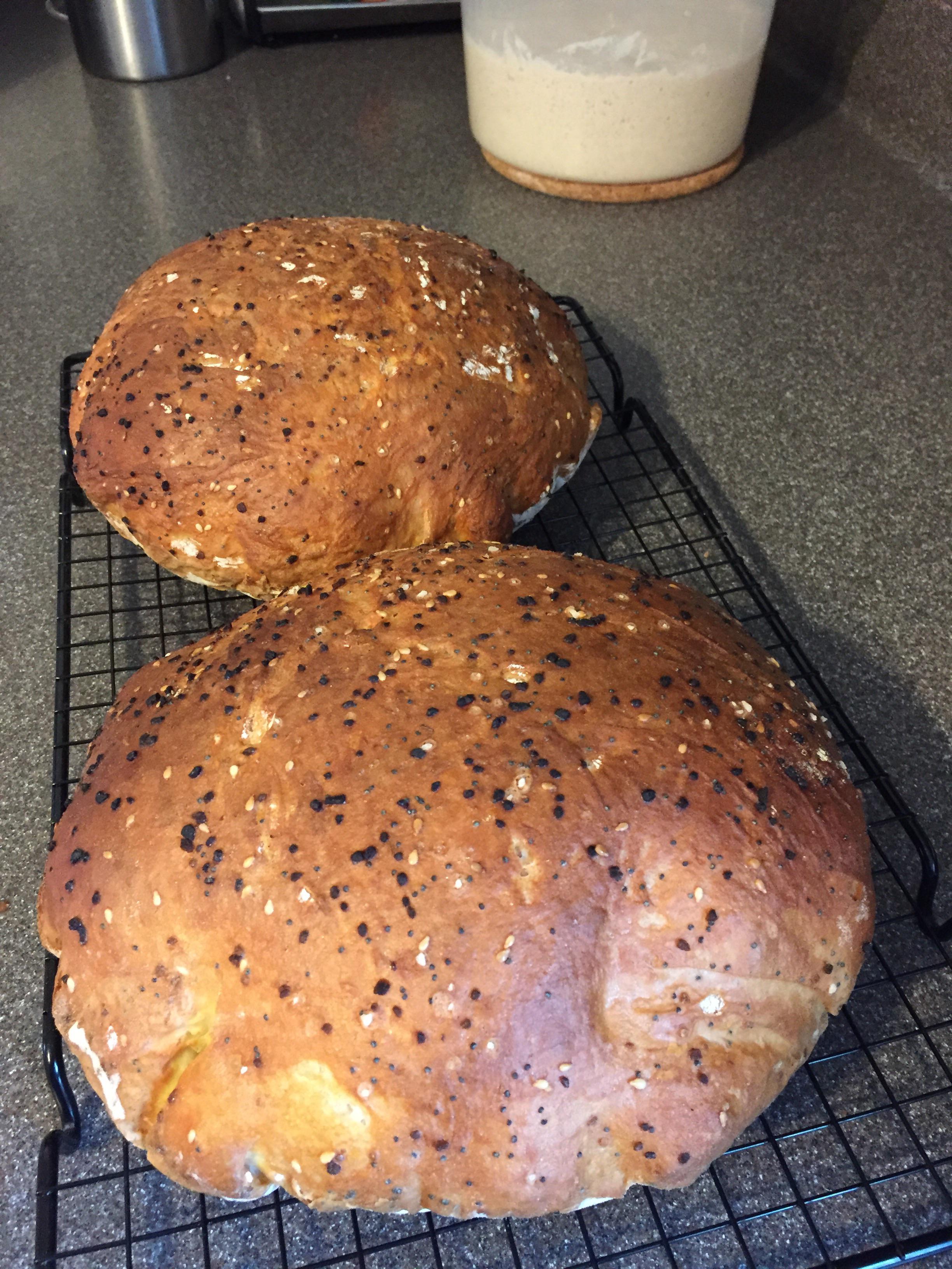 FWSY white bread with Poolish r/Breadit