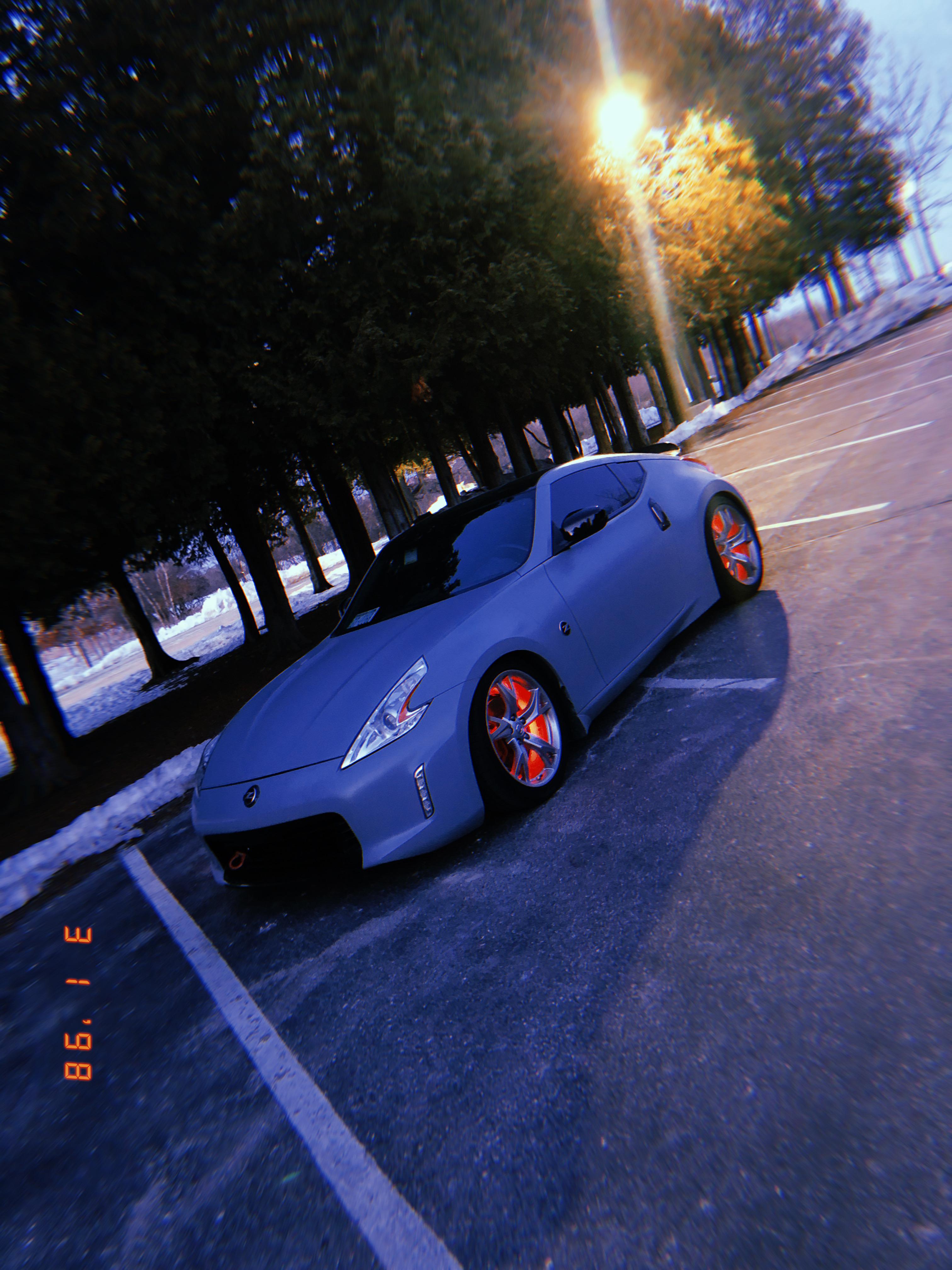 This is my 370z I’ve stock exhaust at the moment I’m looking for