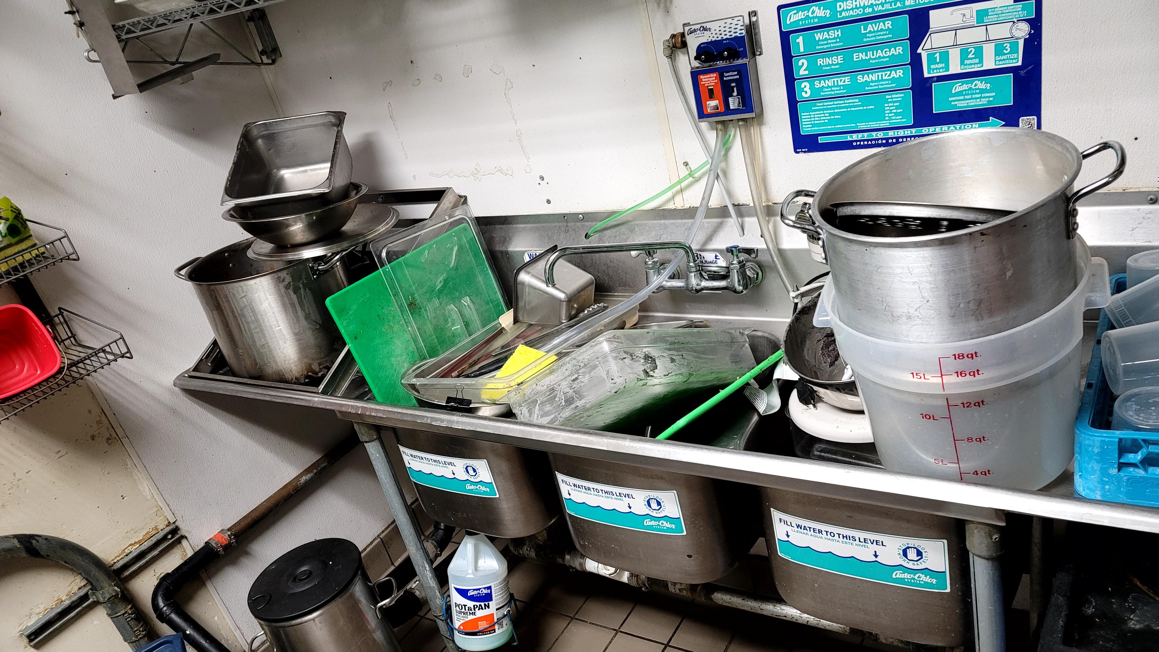 After one of the chefs of the restaurant I work at had to get back and get my hands