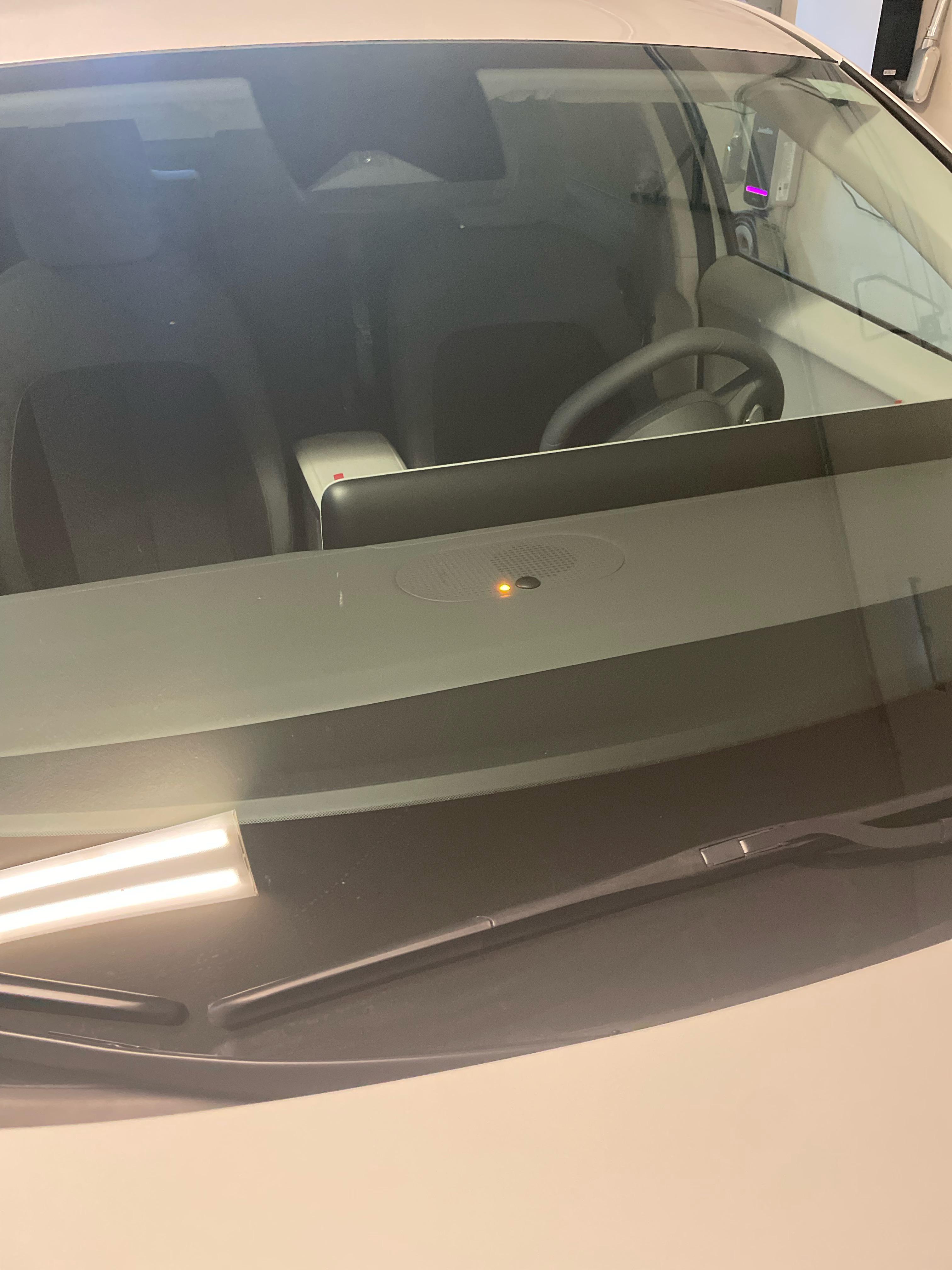 What is the yellow light? r/Ioniq5