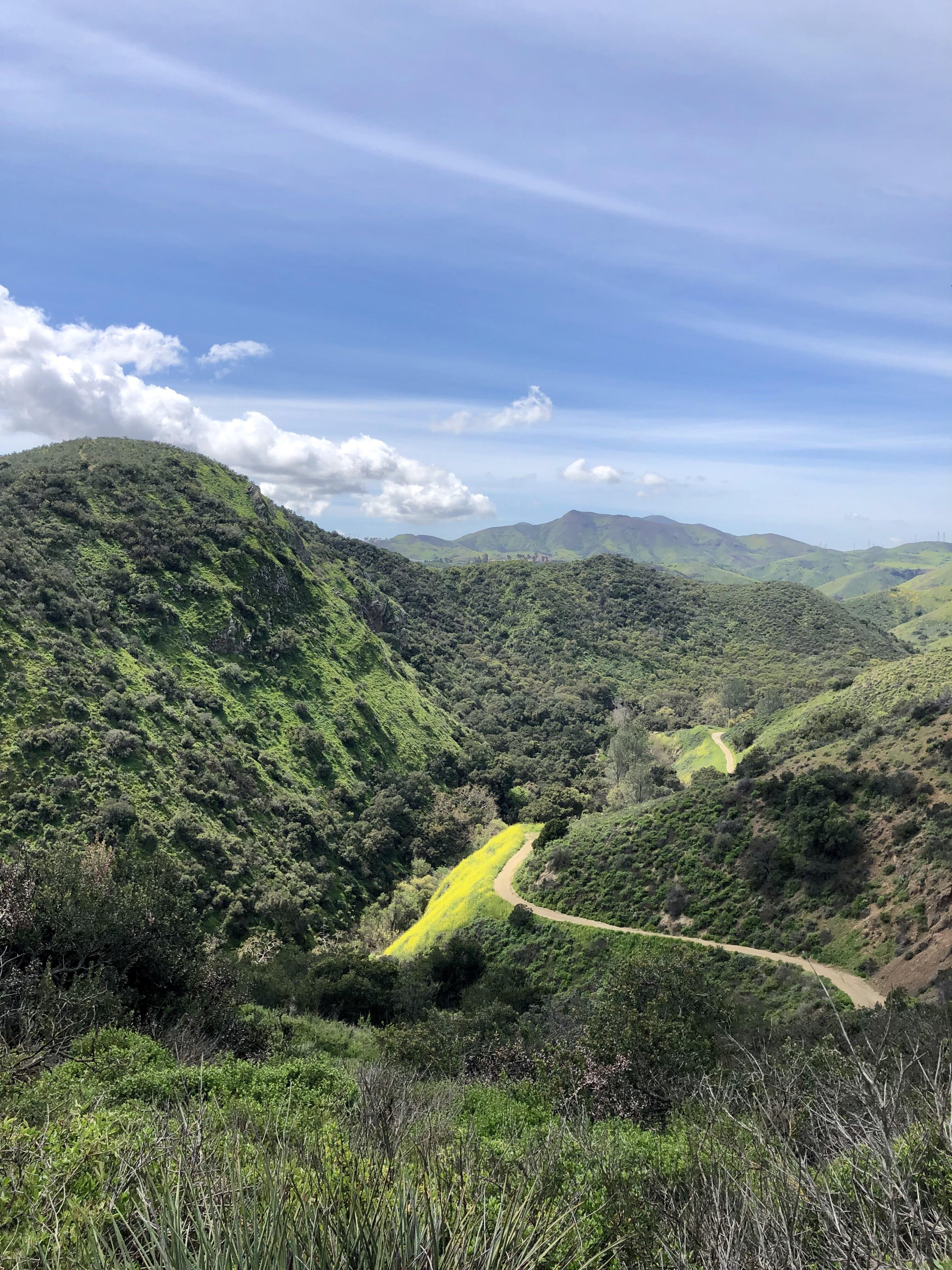 Hiking to Paradise Falls, Thousand Oaks, CA, USA. r/hiking