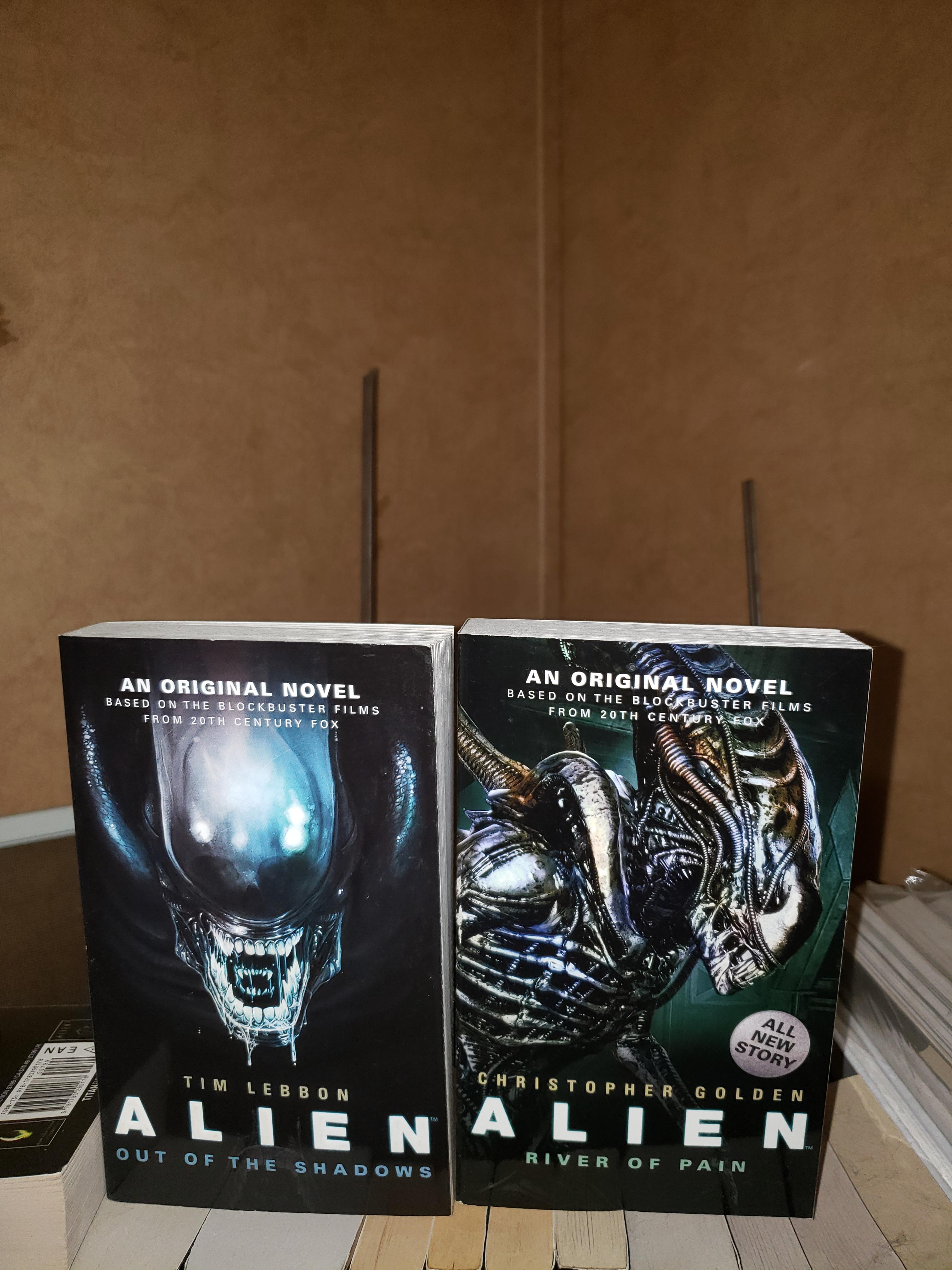 Aliens Novels Worth Reading r/LV426