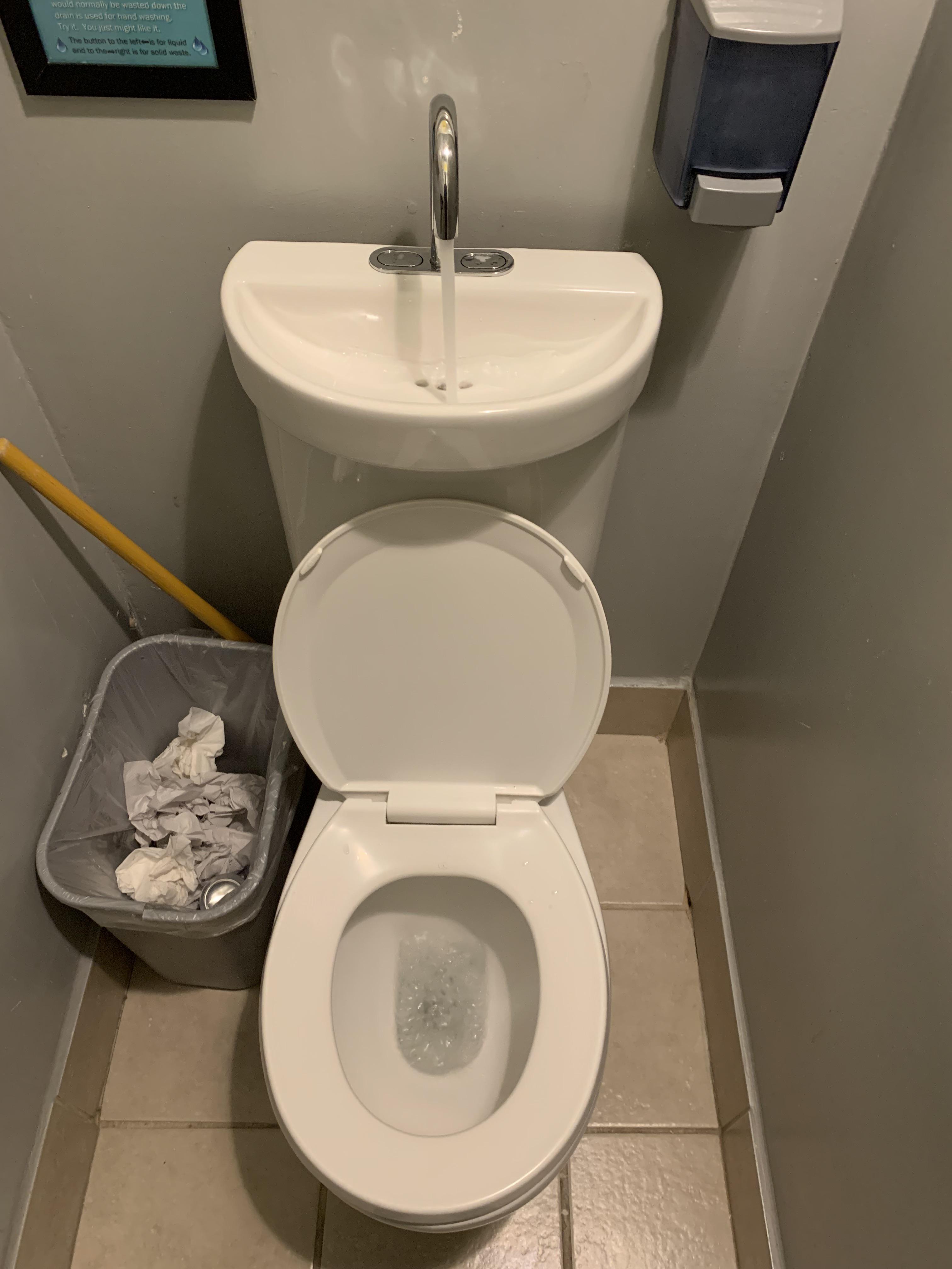 This toilet sink that uses the handwashing water to flush the toilet