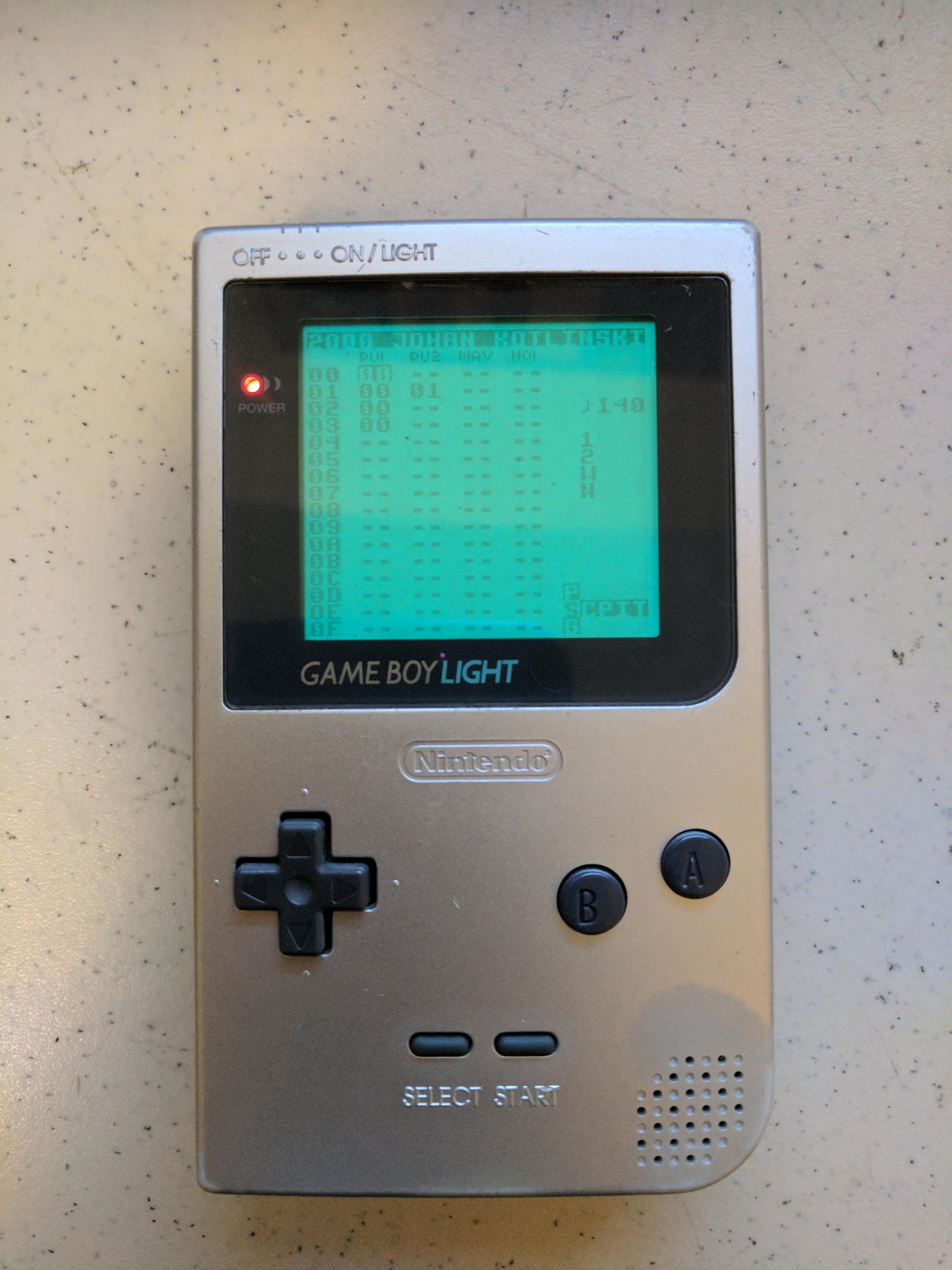 357 best Game Boy Light images on Pholder Gameboy, Gamecollecting and