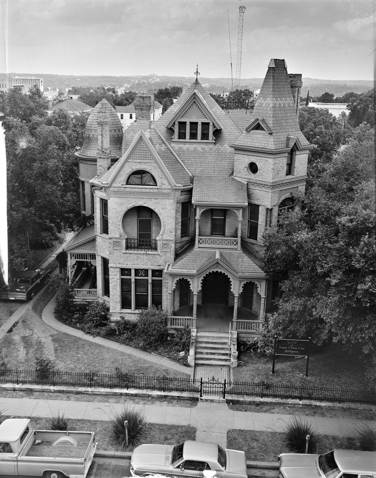 Butler House — Austin, TX Building Gallery