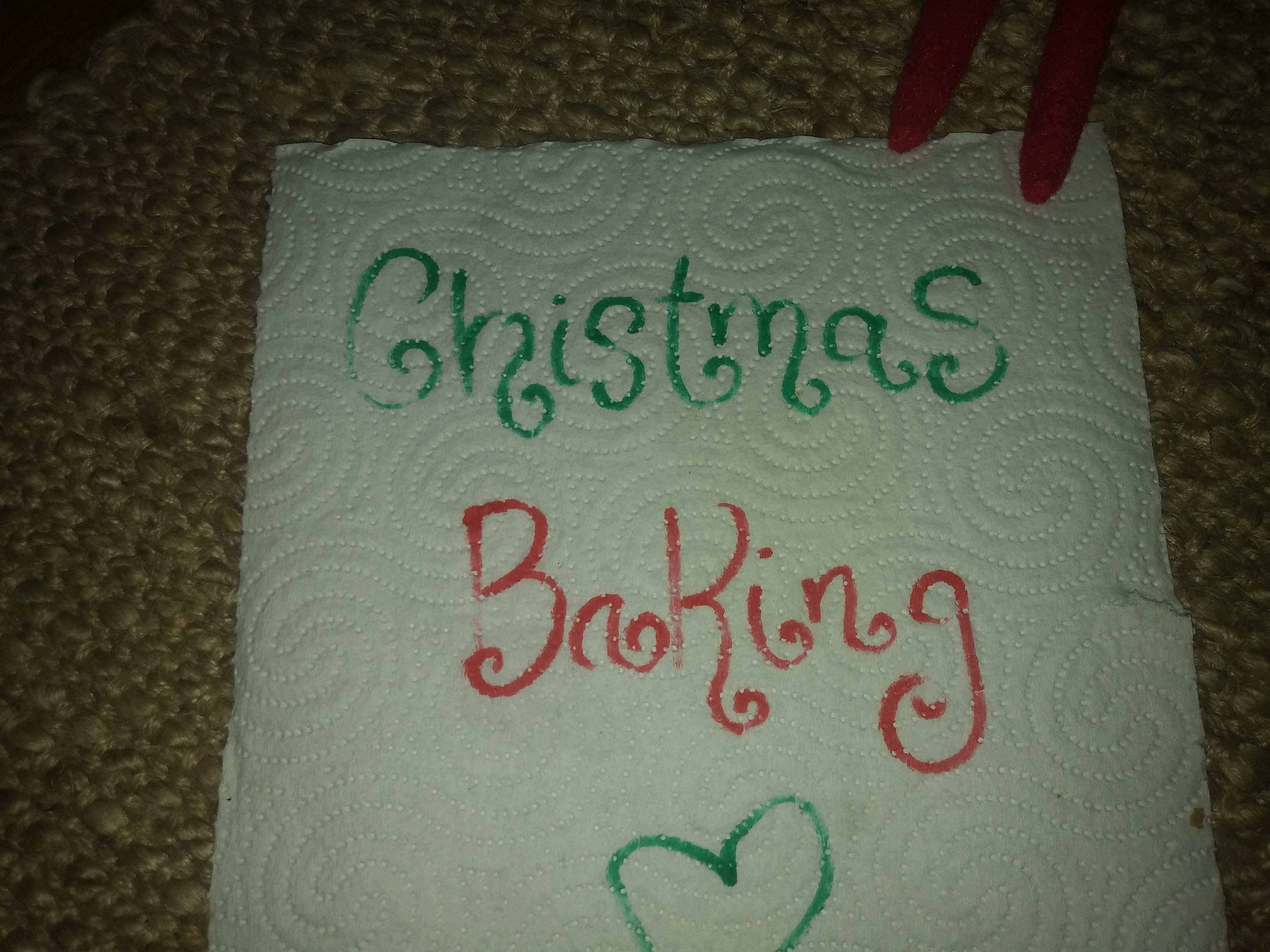 My wife's "elf" handwriting. r/oddlysatisfying