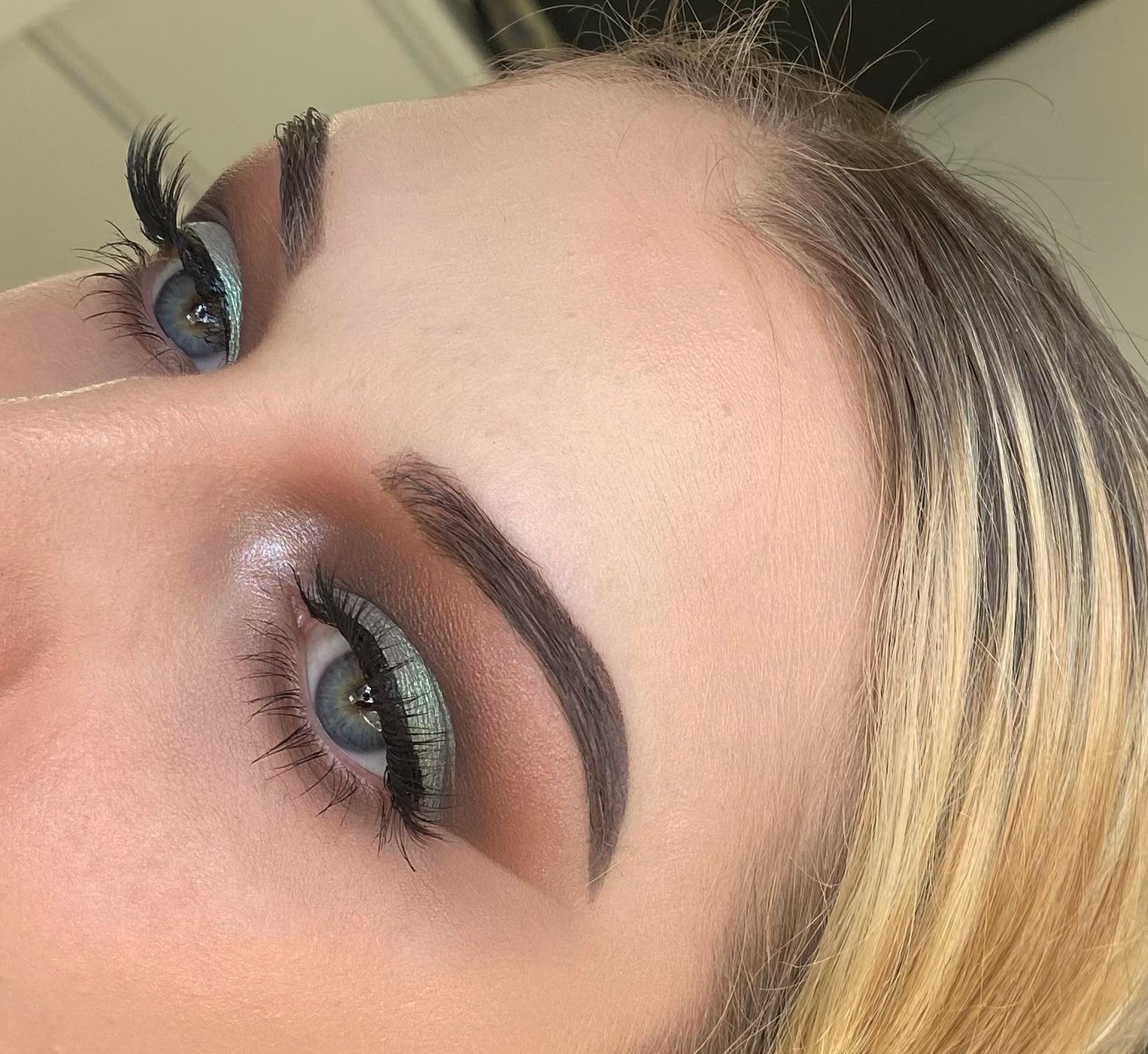 eyeshadow look using the new elf mint chocolate palette from their mint