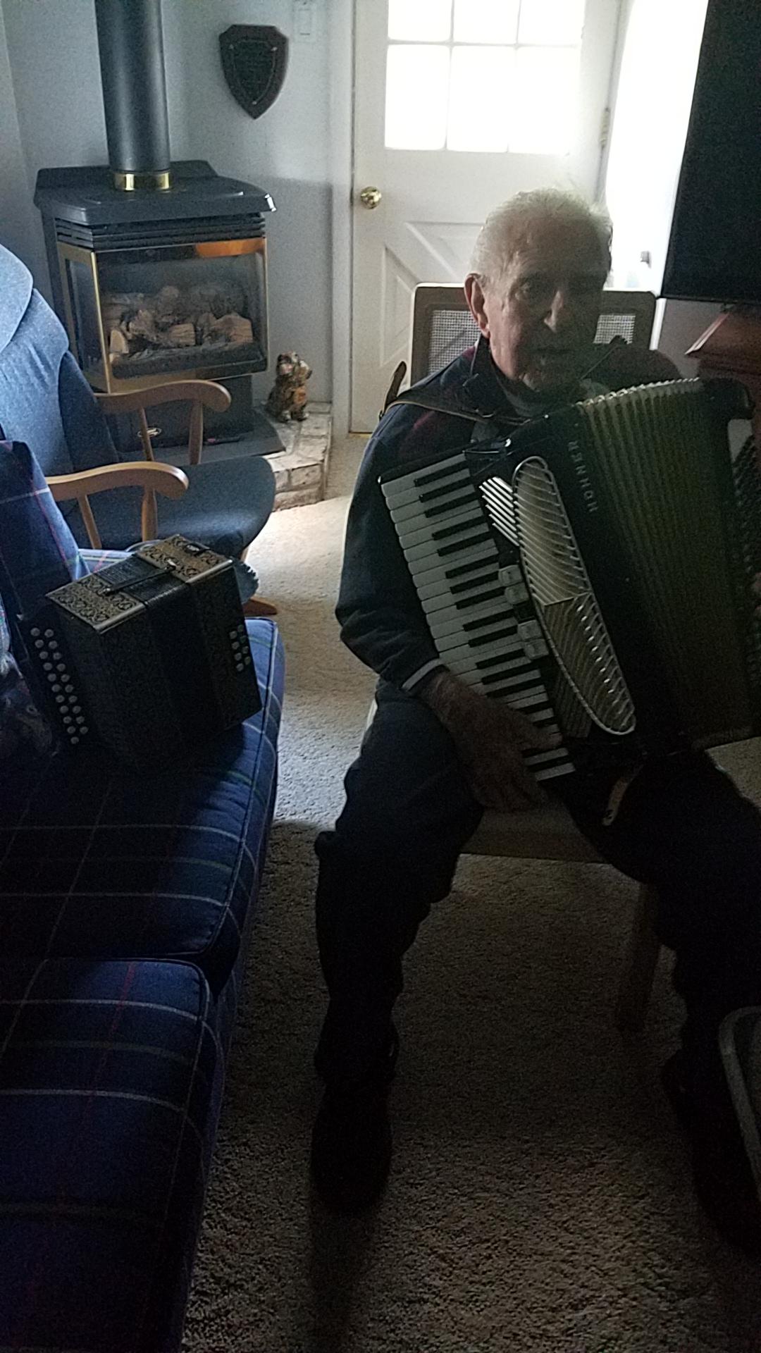 Pop pop with his accordions r/Accordion