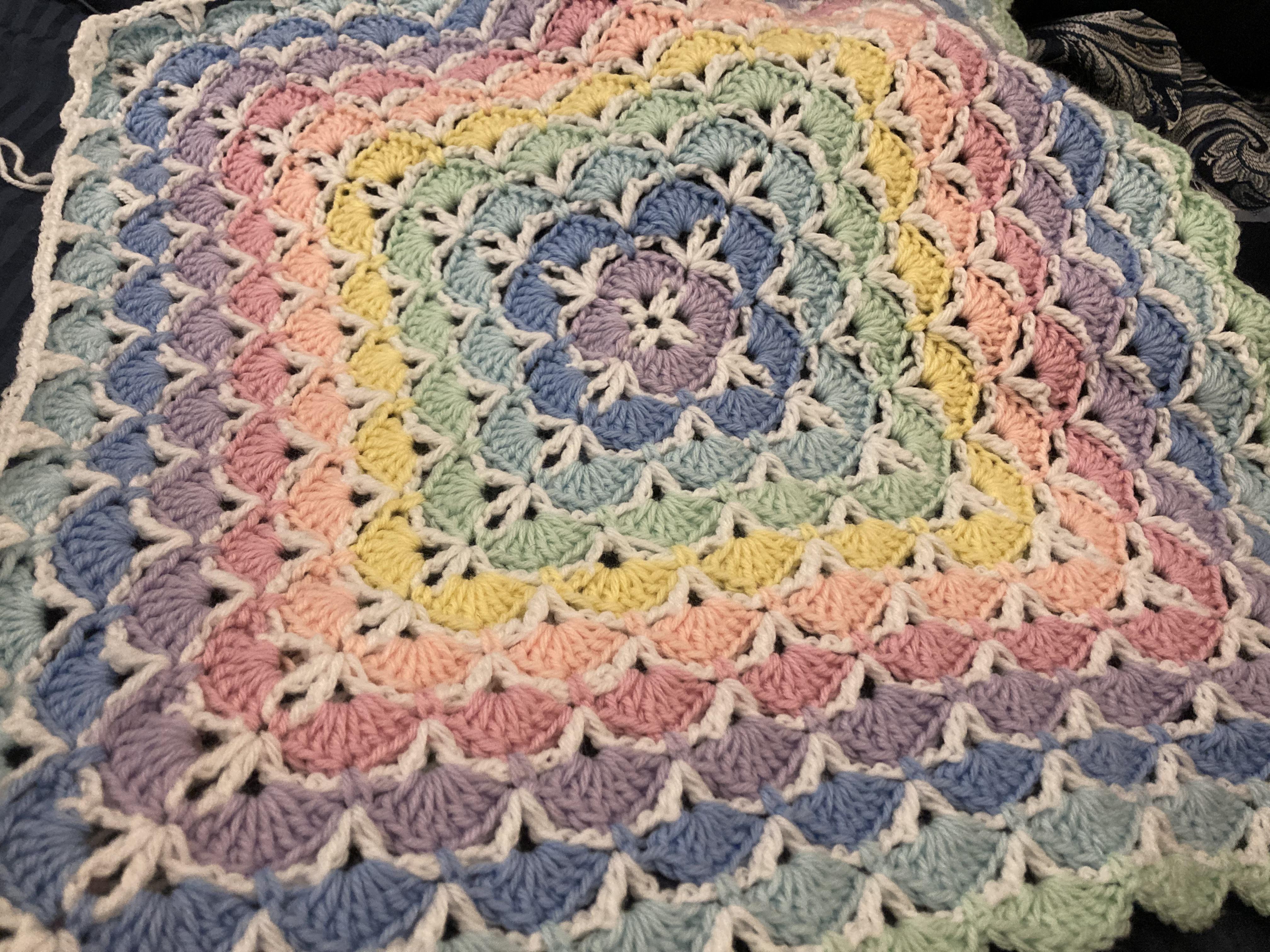 I hate, hate, hate working with this yarn (so thin and staticky) but