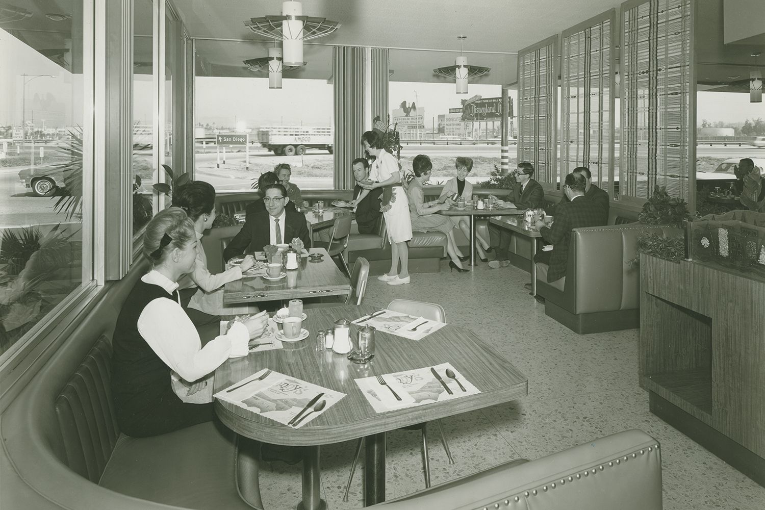 Denny's Restaurant 1960's r/TheWayWeWere