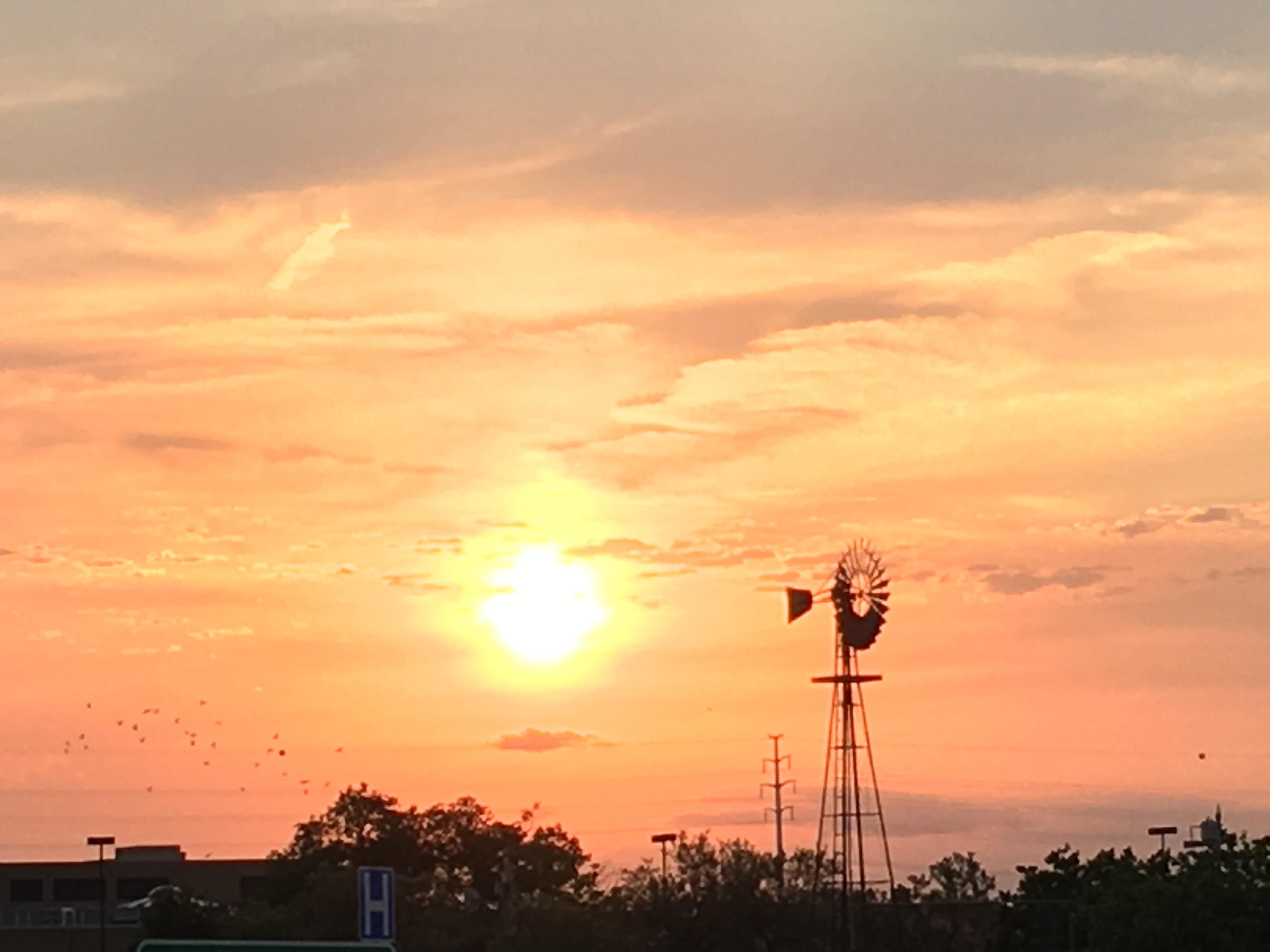Lubbock's sunsets are unmatched. r/Lubbock