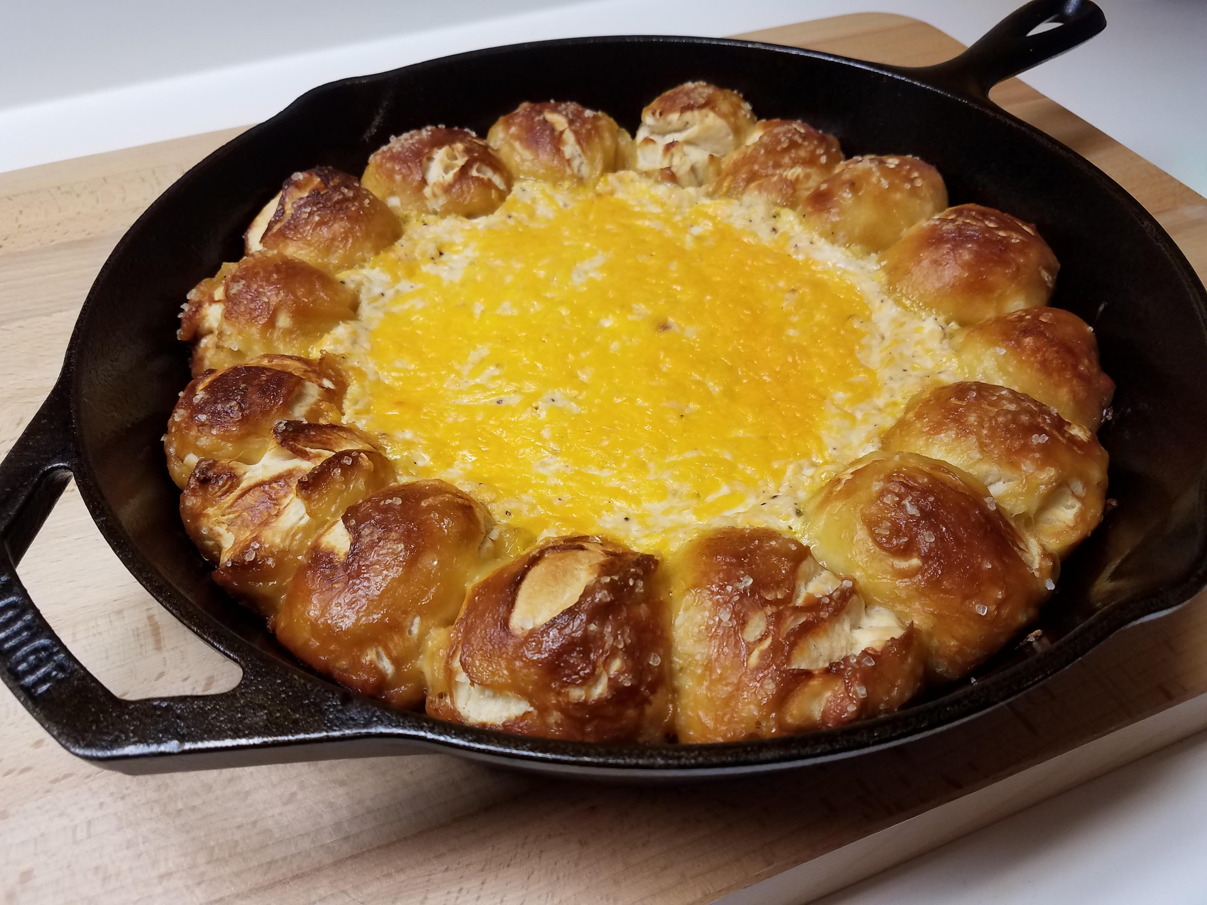 Warm Skillet Pretzel Rolls with Beer Cheese Dip r/castiron