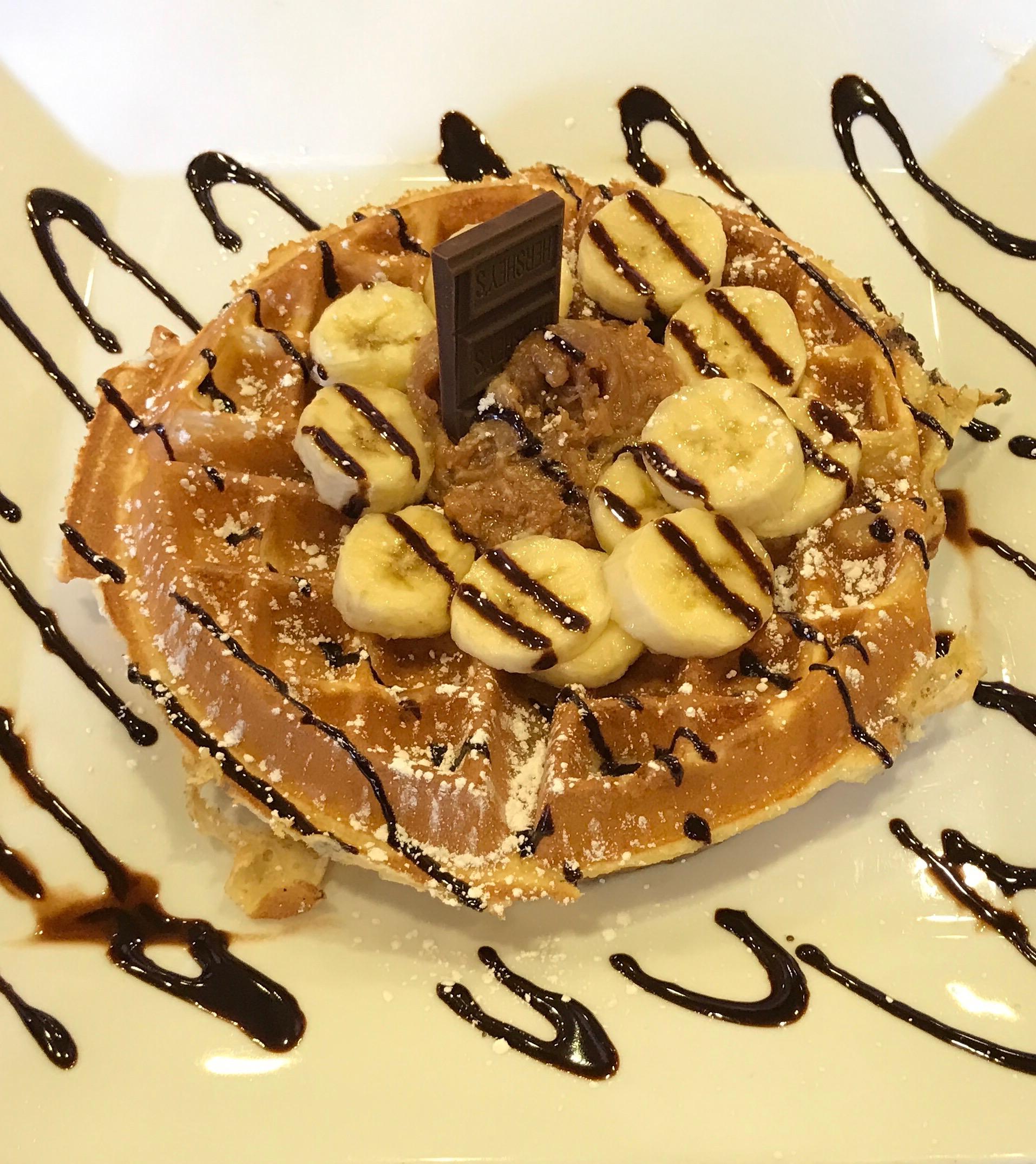 Funky Monkey Waffle [1914 × 2150] r/FoodPorn