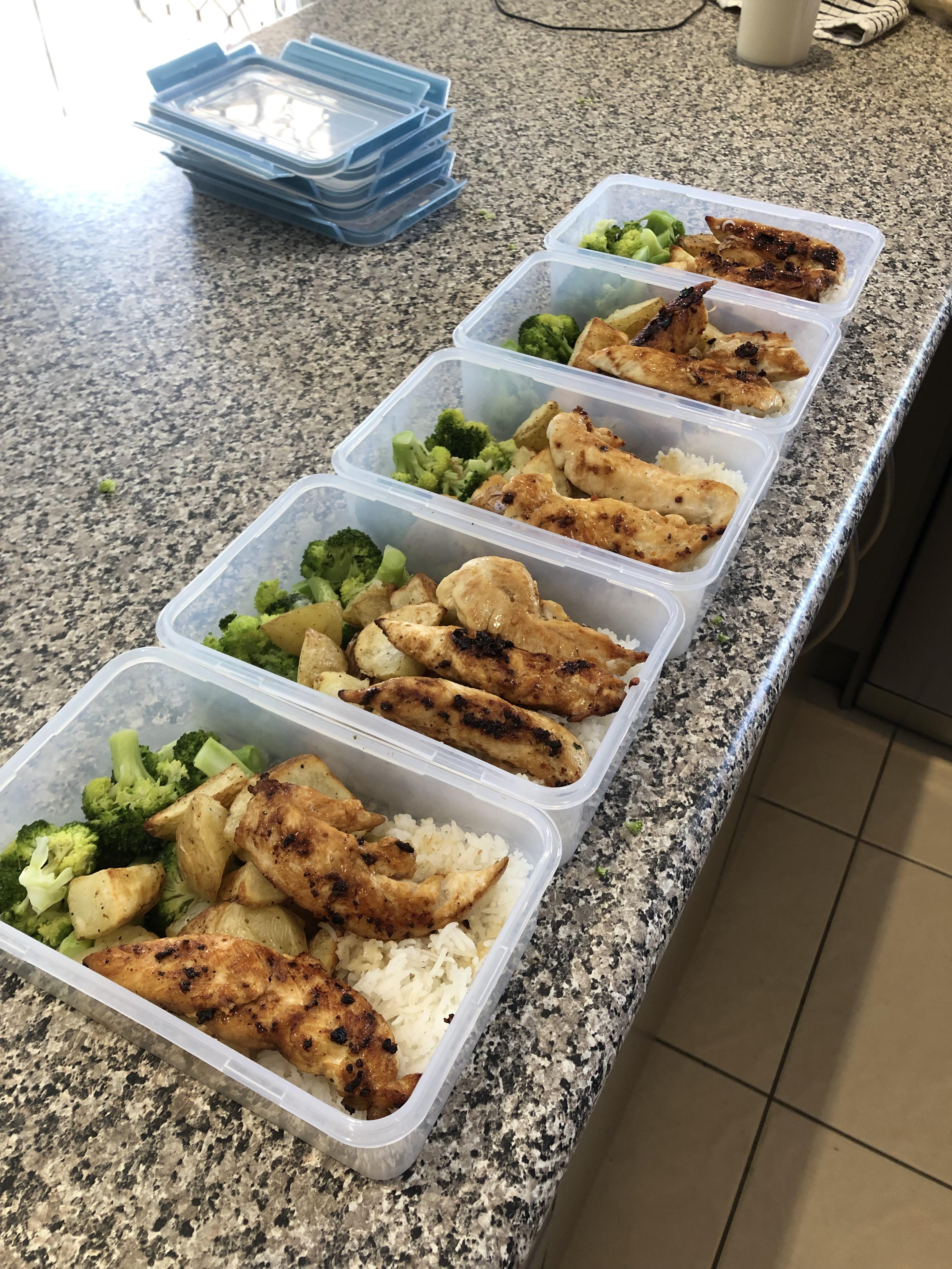 Chicken tenderloins with rice, brocolli and potato r/MealPrepSunday