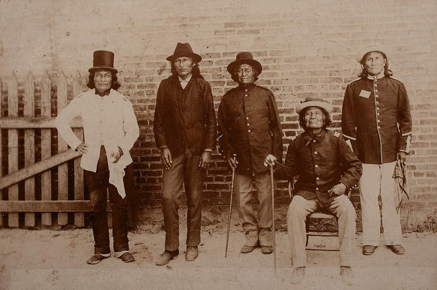 Geronimo and Other Apache POWs at Mount Vernon Barracks, Alabama c
